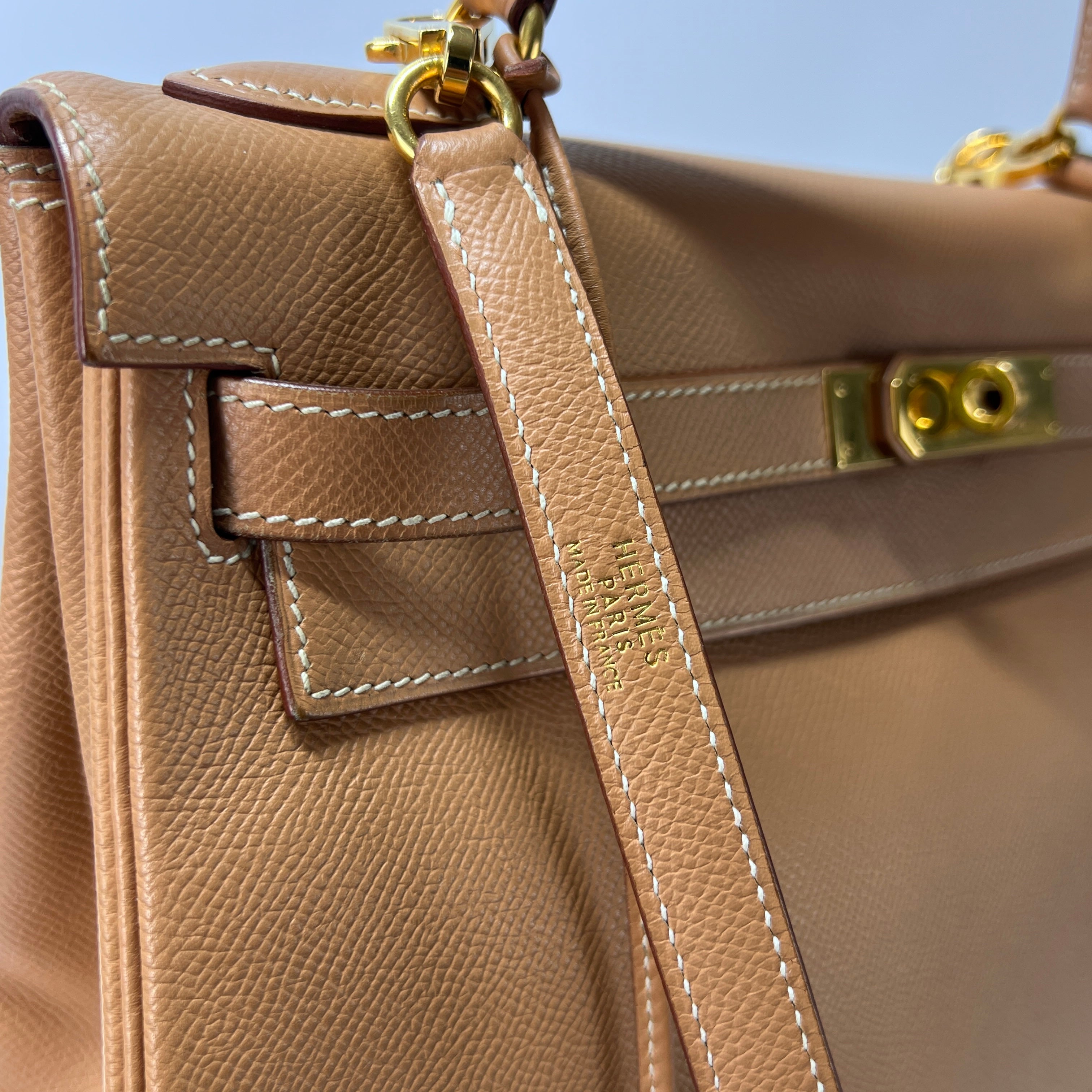Sac à main HERMES Kelly cuir camel