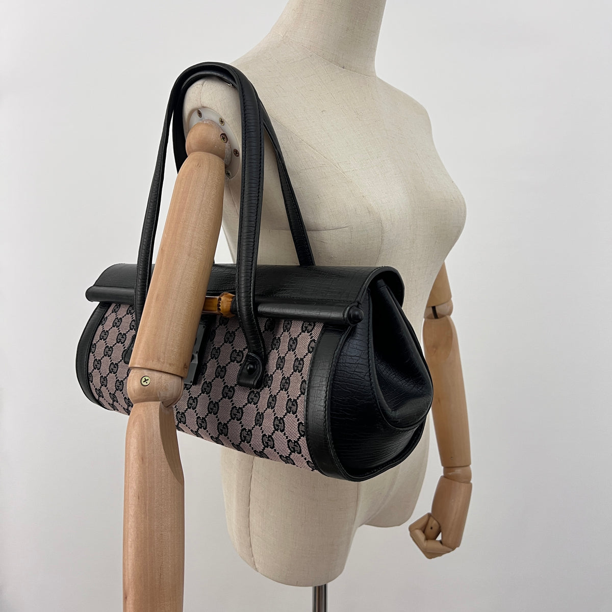 Sac GUCCI Bamboo Bullet toile et cuir noir