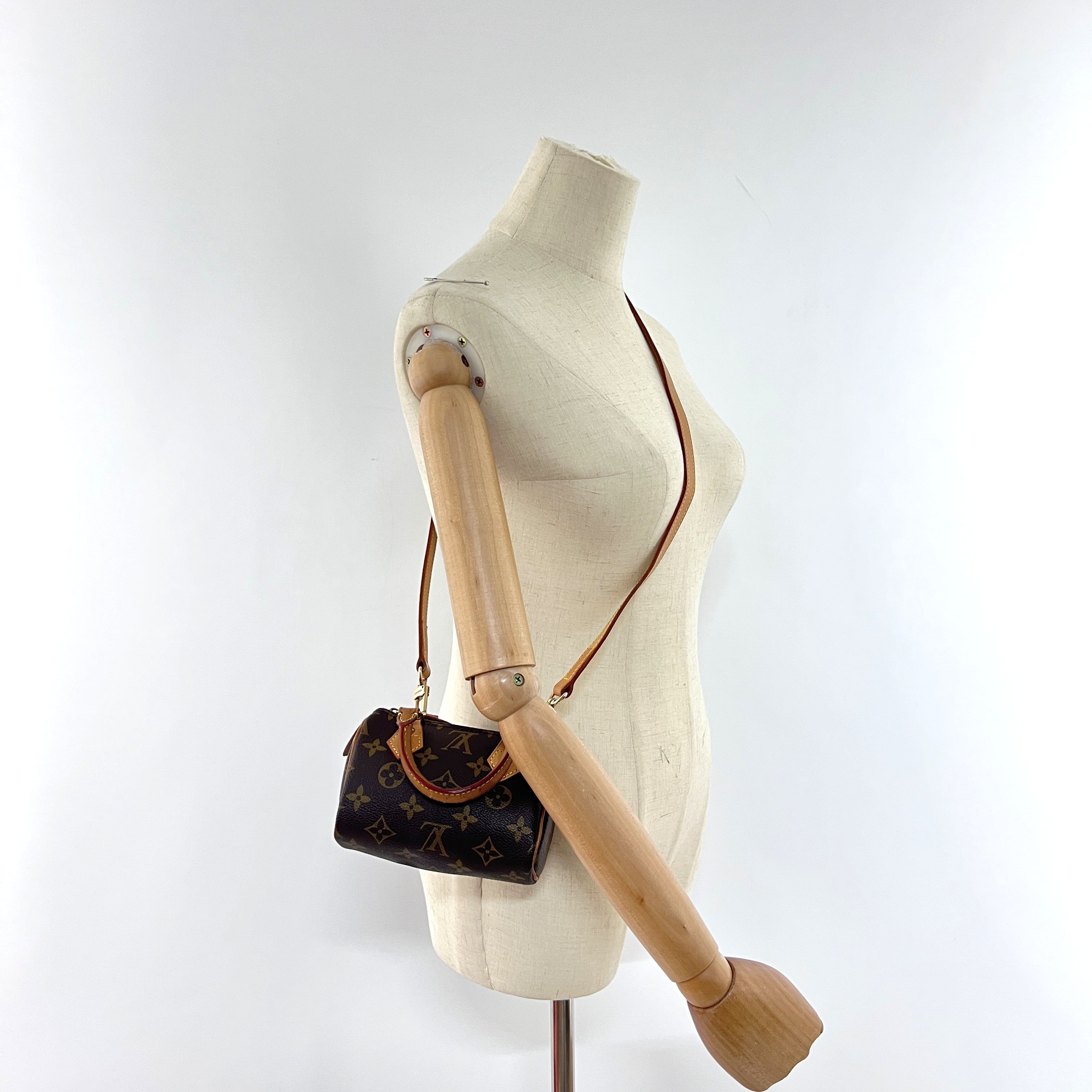 Sac à main LOUIS VUITTON Nano Speedy toile et cuir marron