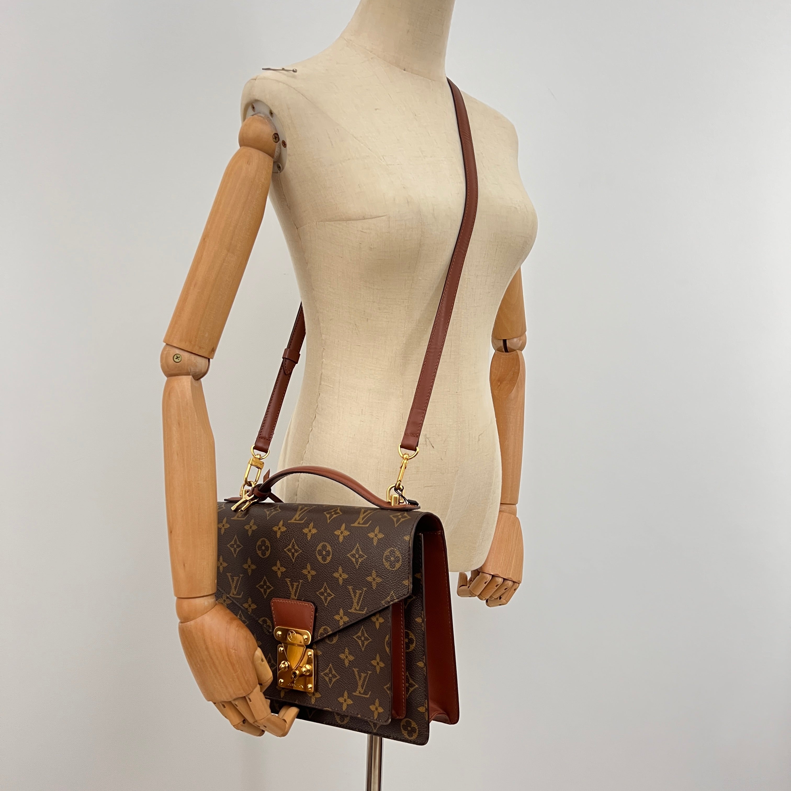 Sac à bandoulière LOUIS VUITTON Monceau 28 toile et cuir marron
