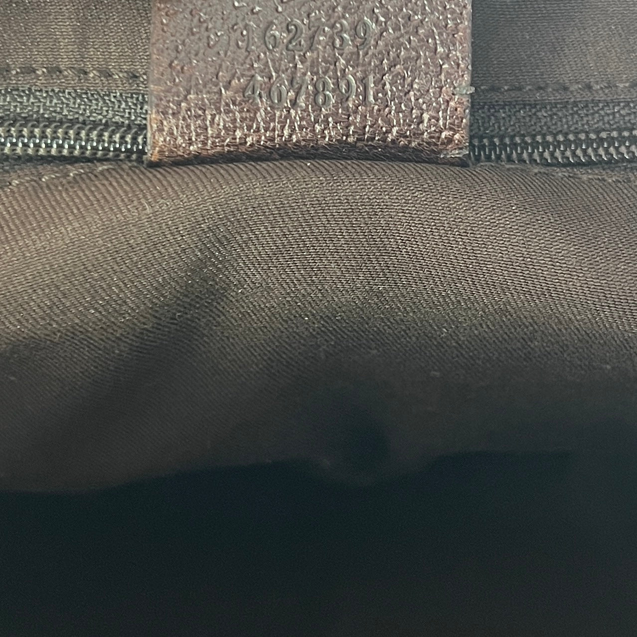 GUCCI Baguette handbag in brown canvas and leather