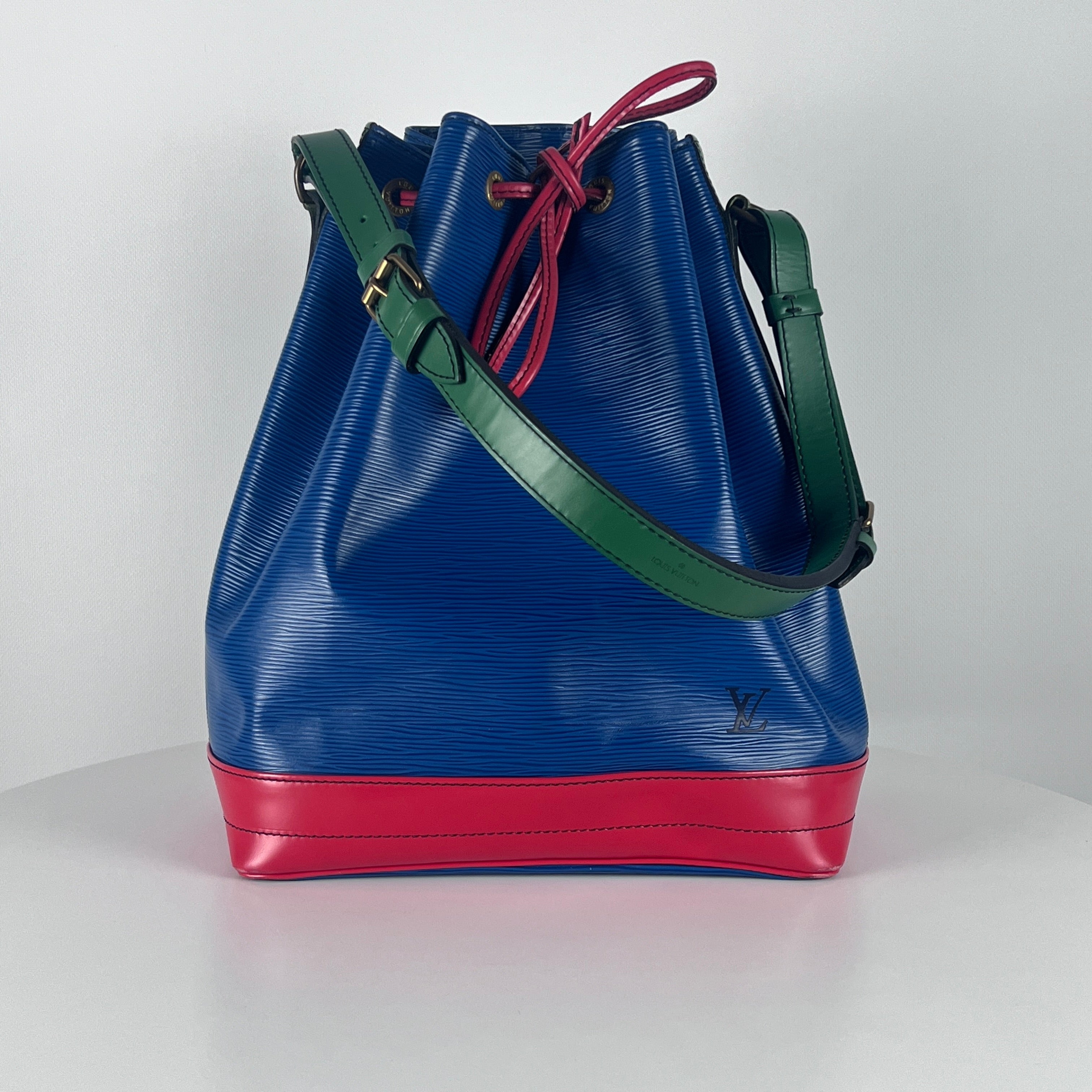 LOUIS VUITTON Noé tricolor leather handbag
