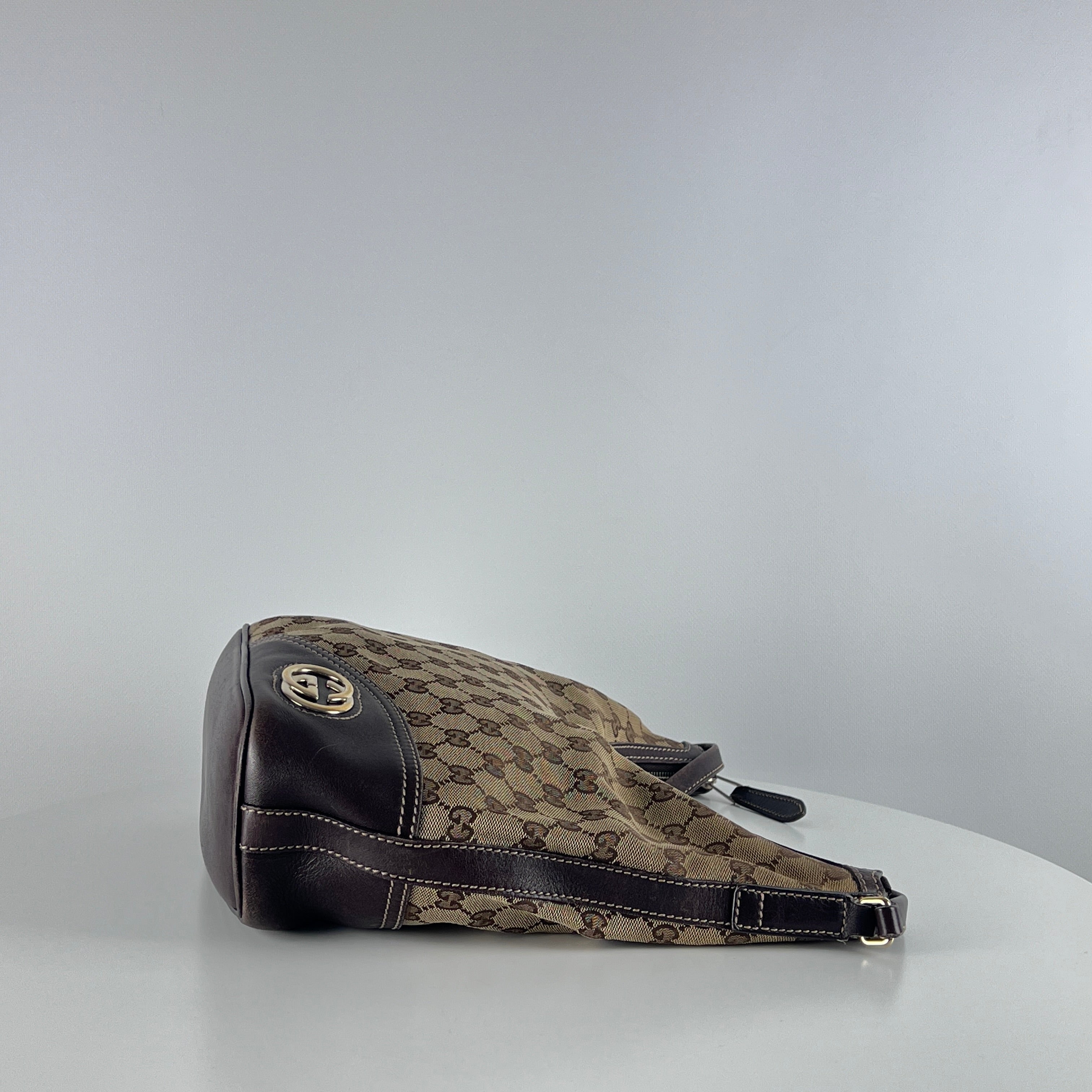 GUCCI Hobo GG canvas and brown leather handbag