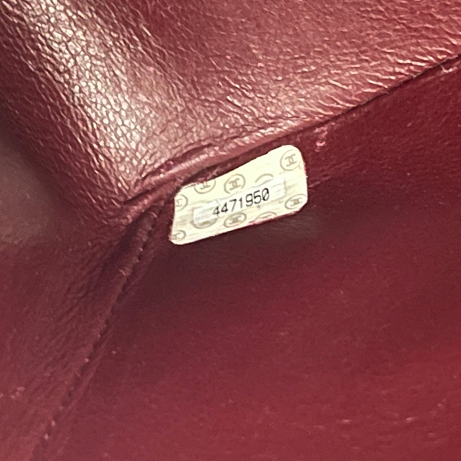 CHANEL Classic Maxi black lambskin bag