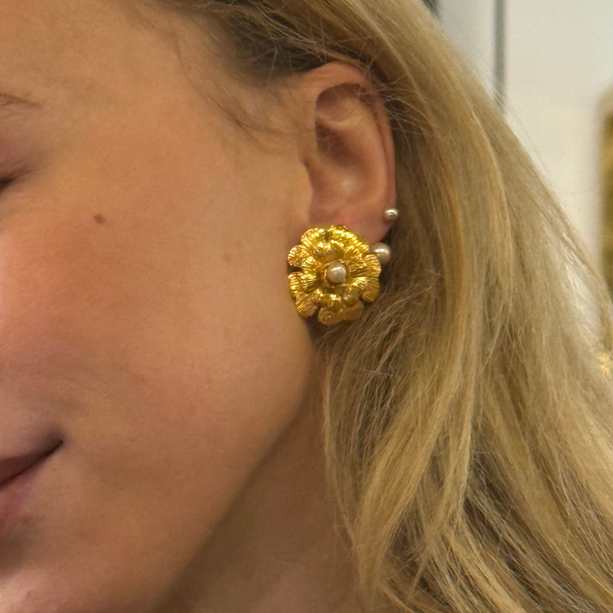 Boucles d'oreilles CHANEL Camélia Clip on