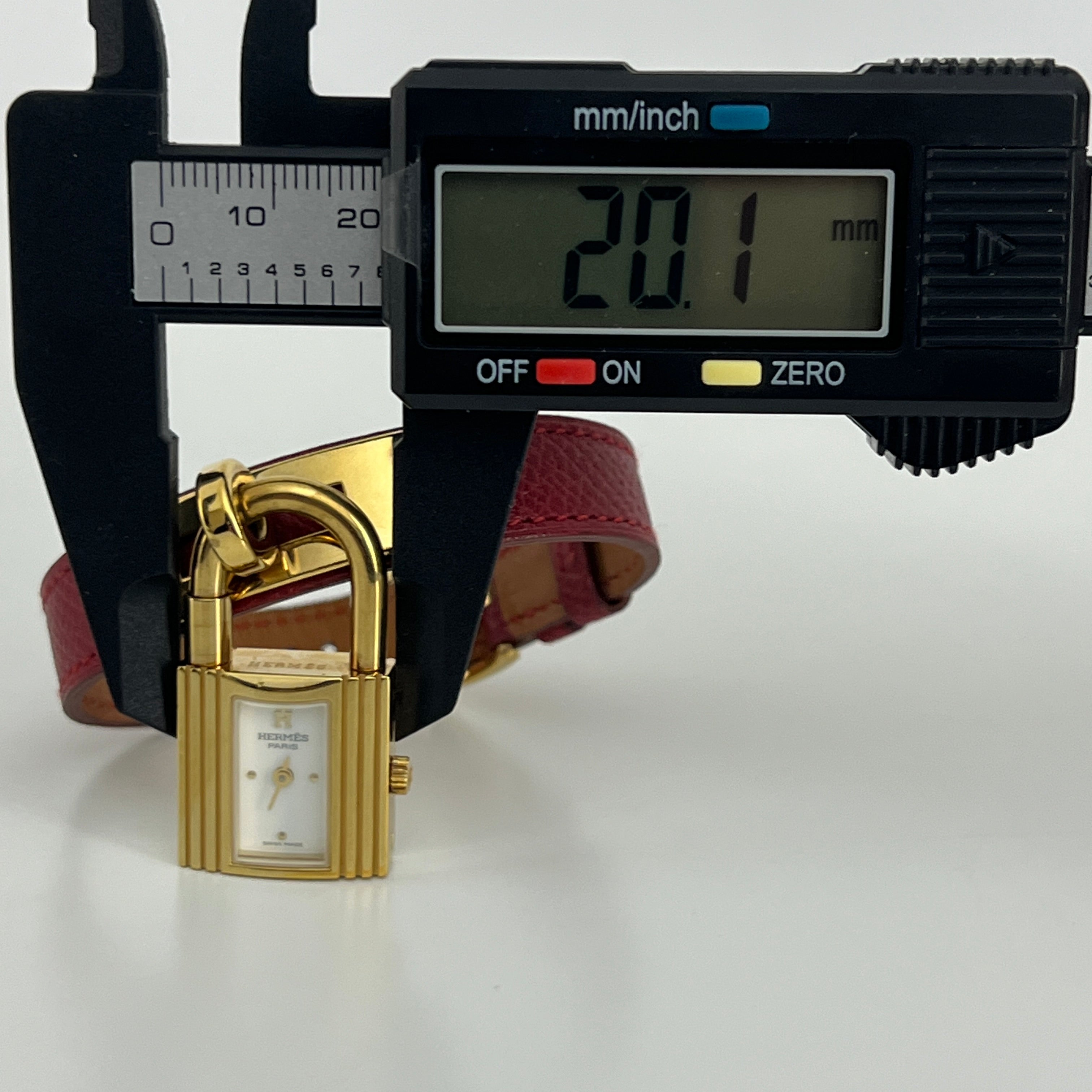 Montre HERMÈS Kelly plaquée or dorée