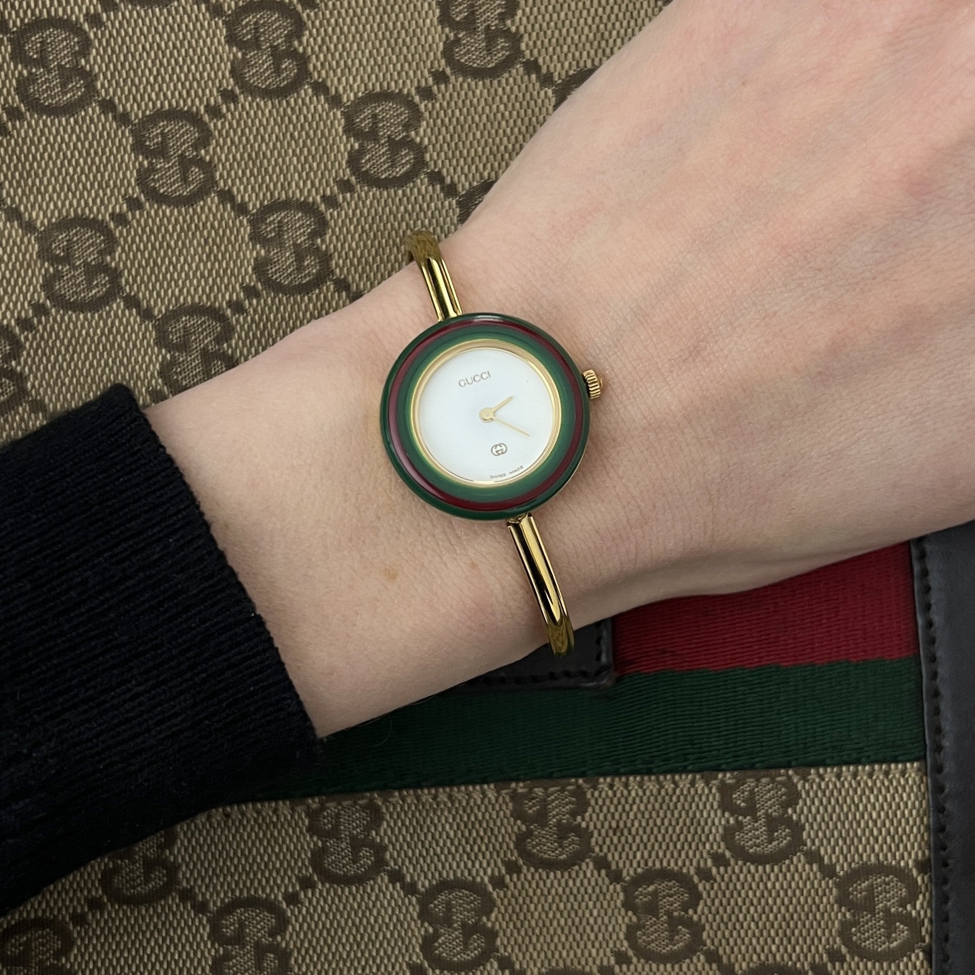 Montre GUCCI Play plaquée or dorée