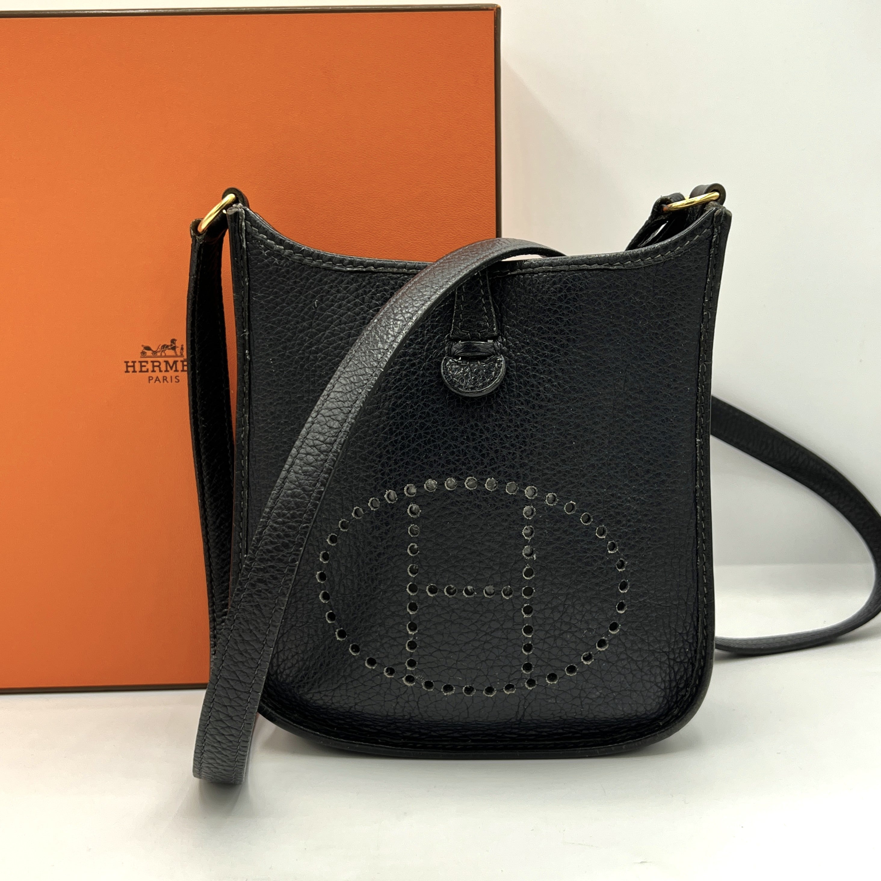 HERMÈS Evelyne TPM (Mini) handbag in blue Clemence leather