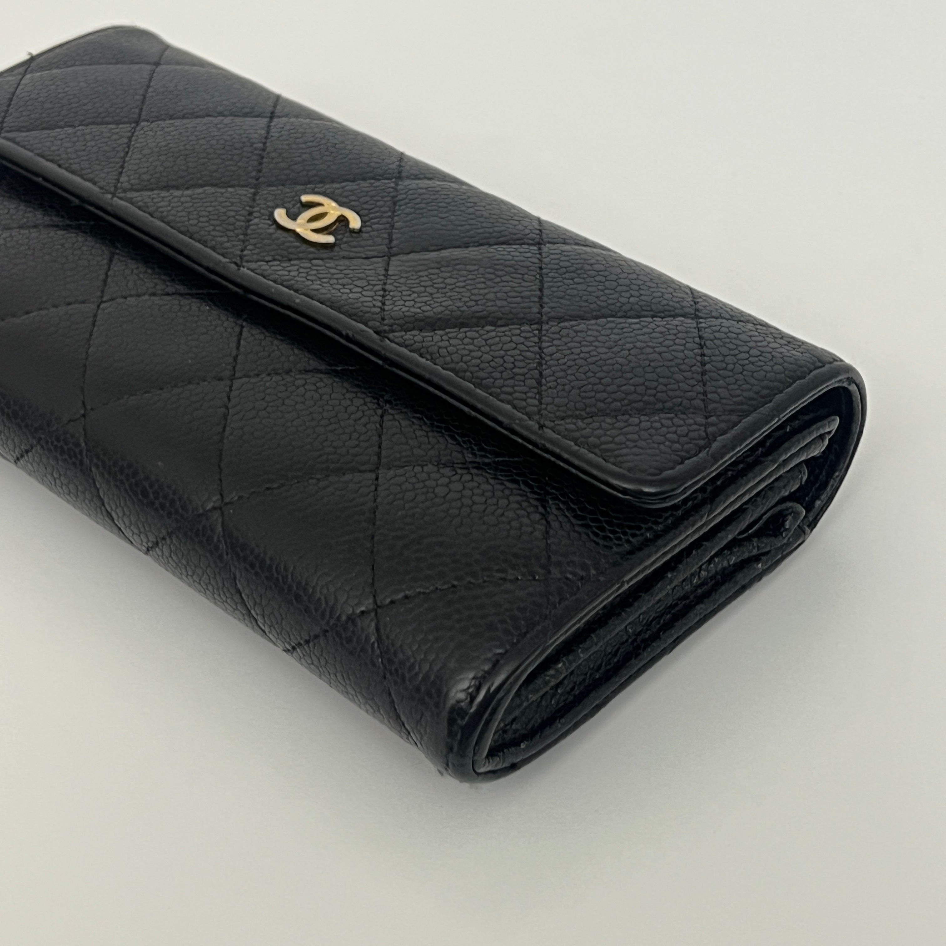 CHANEL Long Wallet black caviar leather