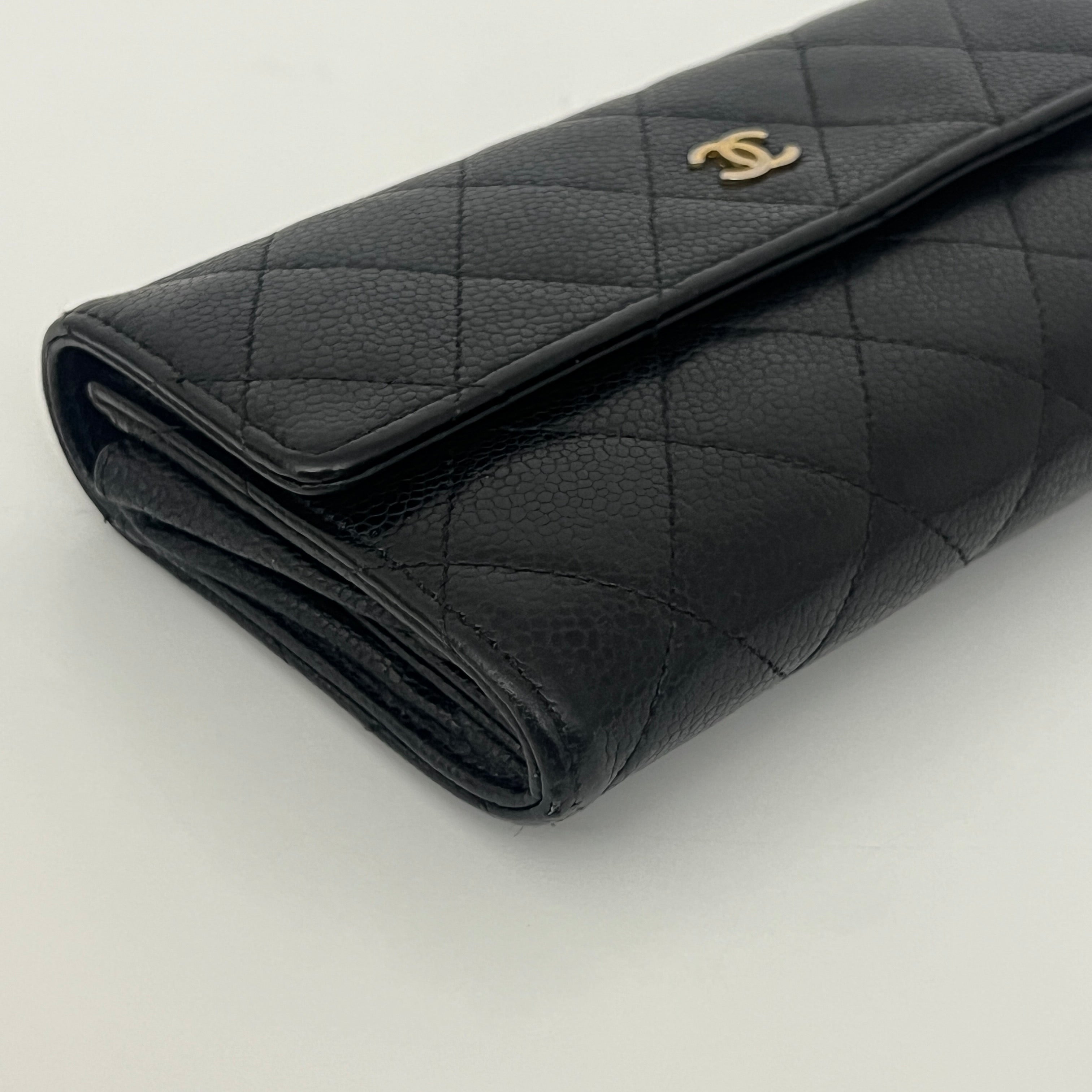 CHANEL Long Wallet black caviar leather