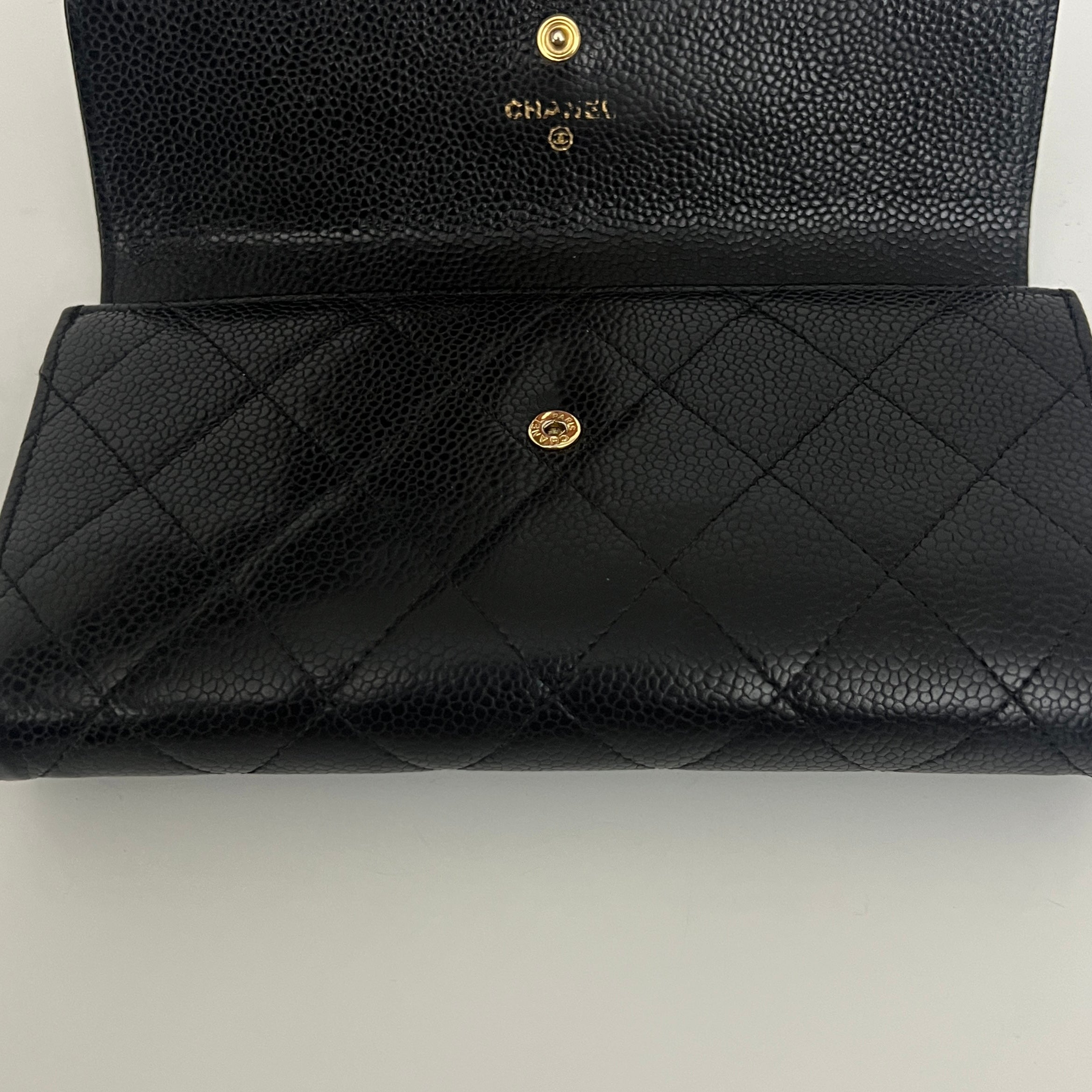 CHANEL Long Wallet black caviar leather
