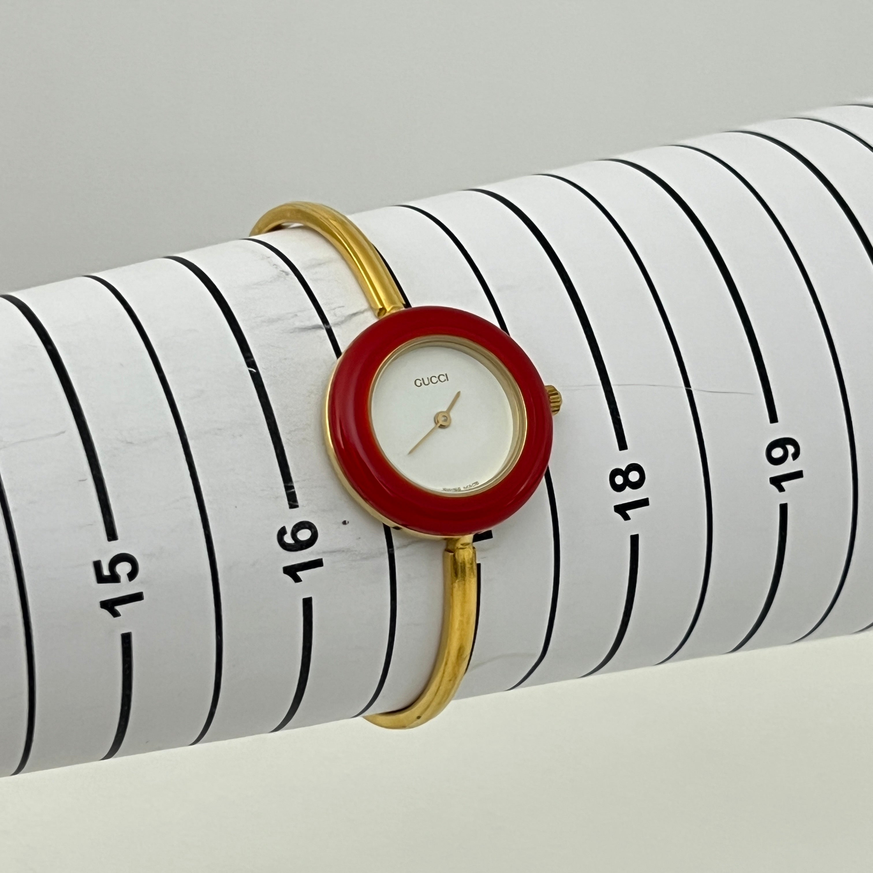Montre GUCCI Play plaqué or doré