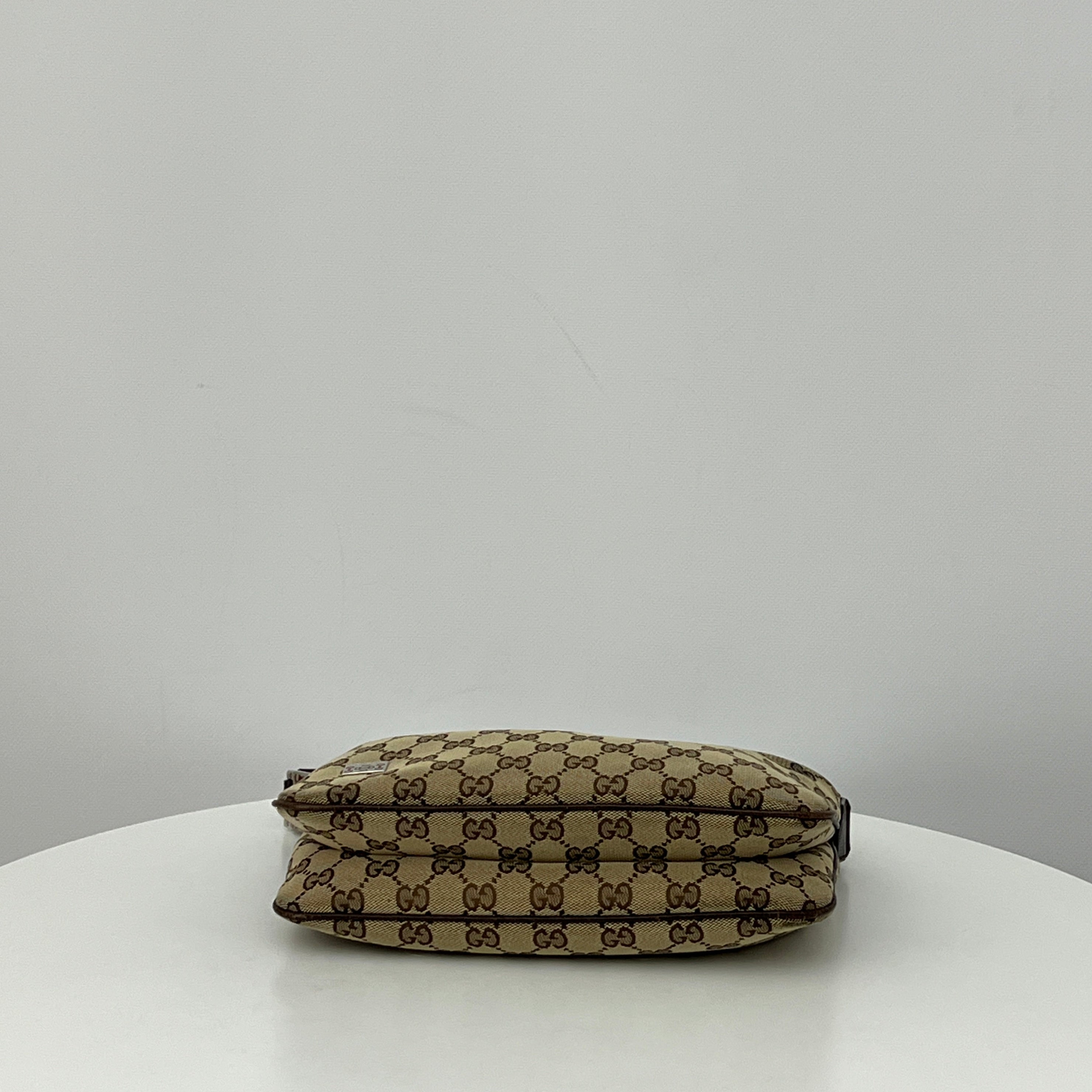 Sac GUCCI Hobo GG toile et cuir marron