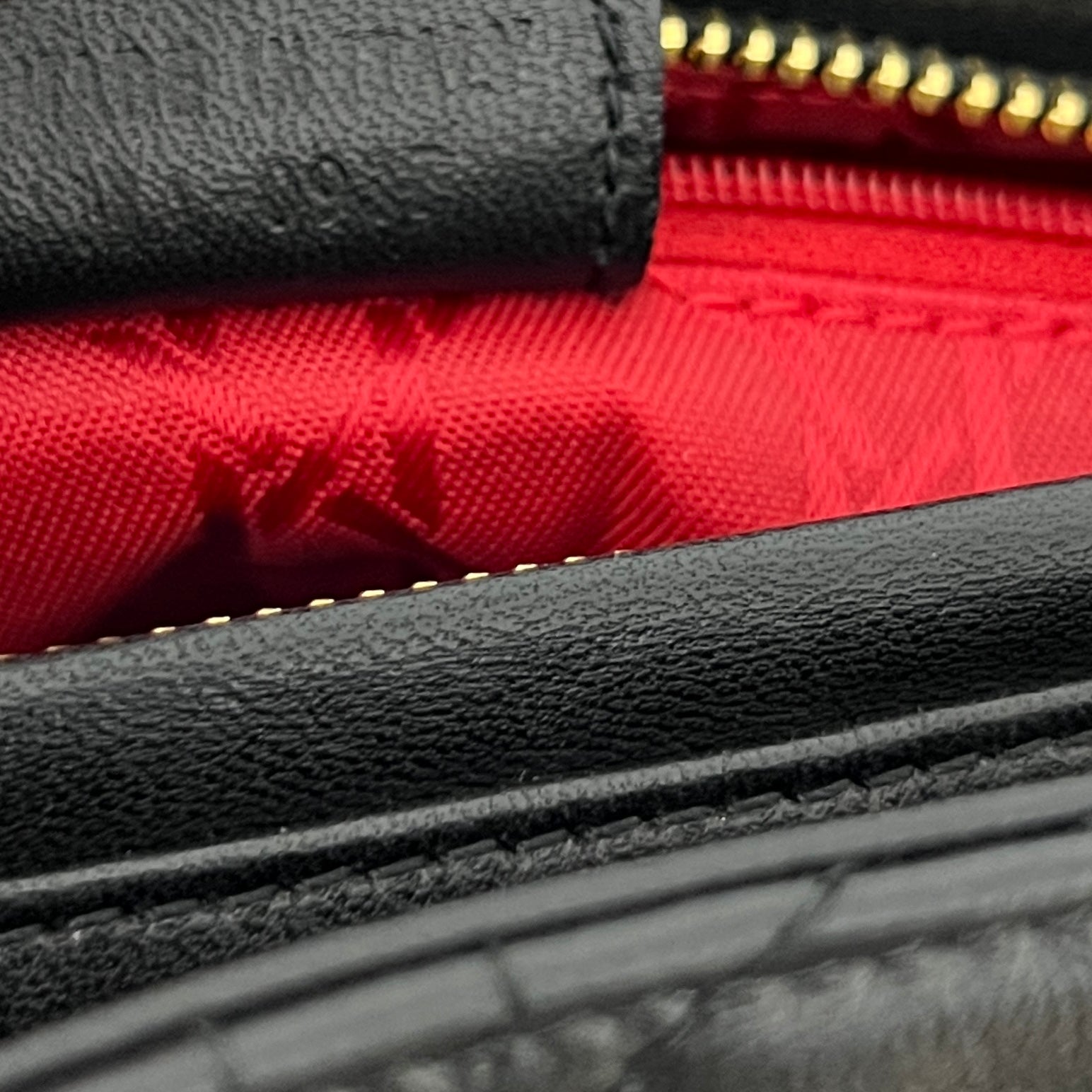 Sac à bandoulière DIOR Lady Dior Medium cuir d'agneau noir