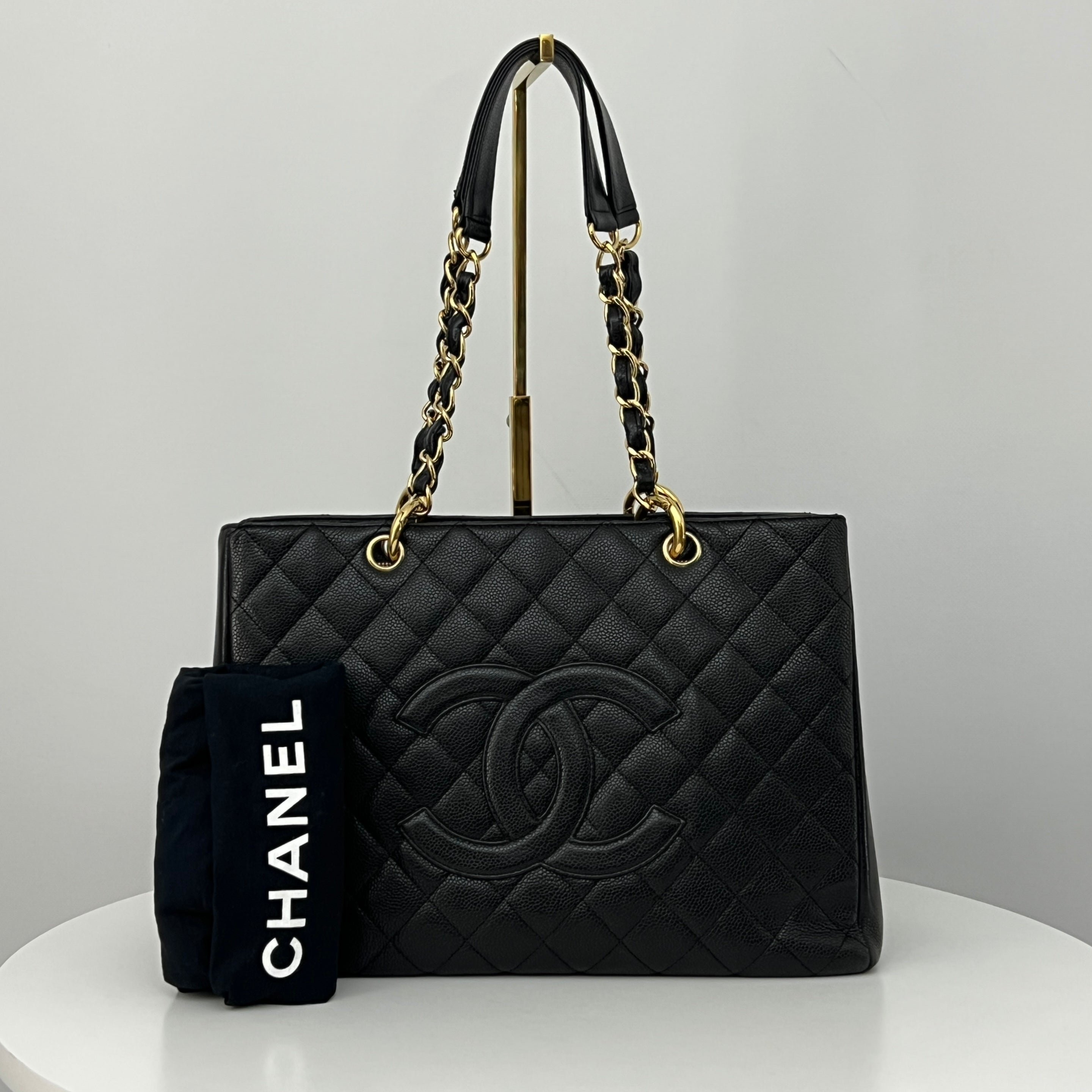 Sac CHANEL Grand Shopping Tote cuir caviar noir