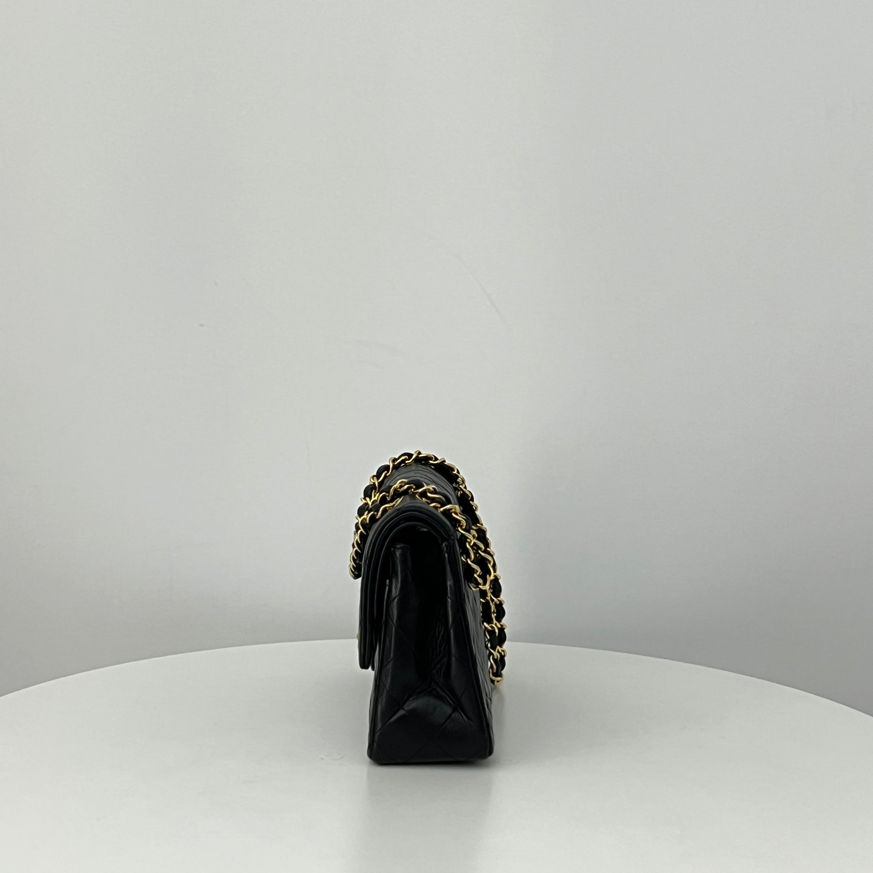 Sac CHANEL Classique Small Flap cuir d'agneau noir