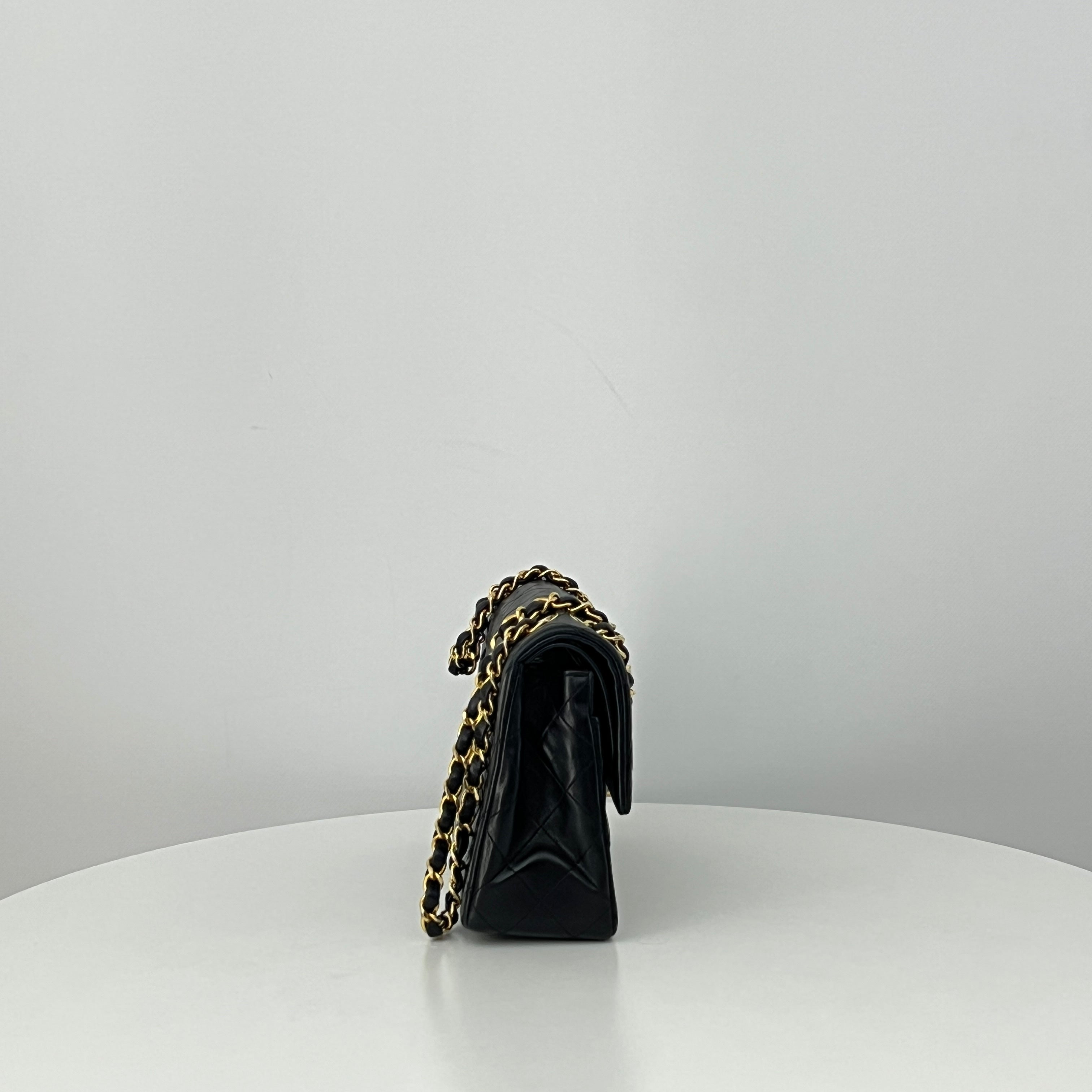 Sac CHANEL Classique Small Flap cuir d'agneau noir