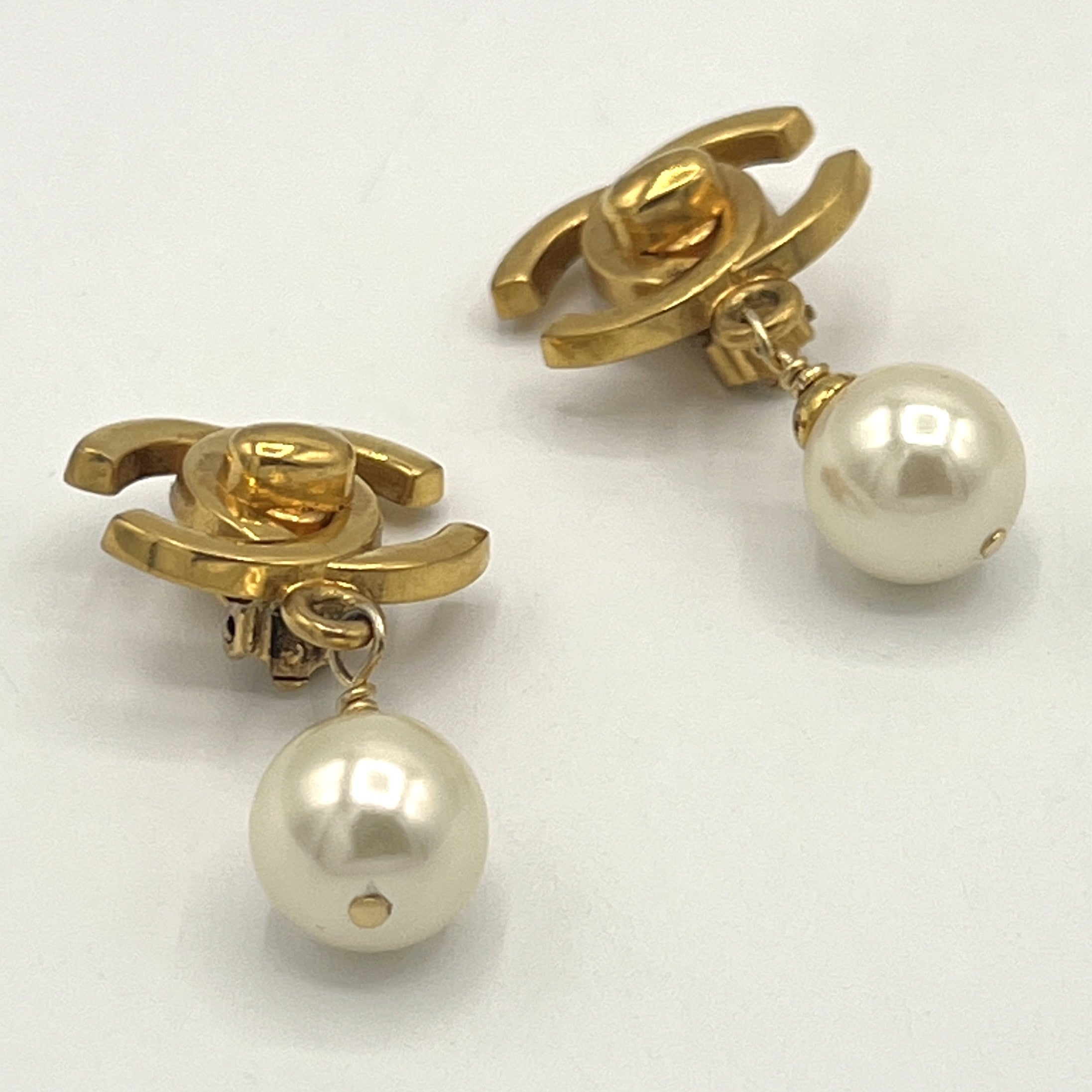 CHANEL CC Clip On Earrings
