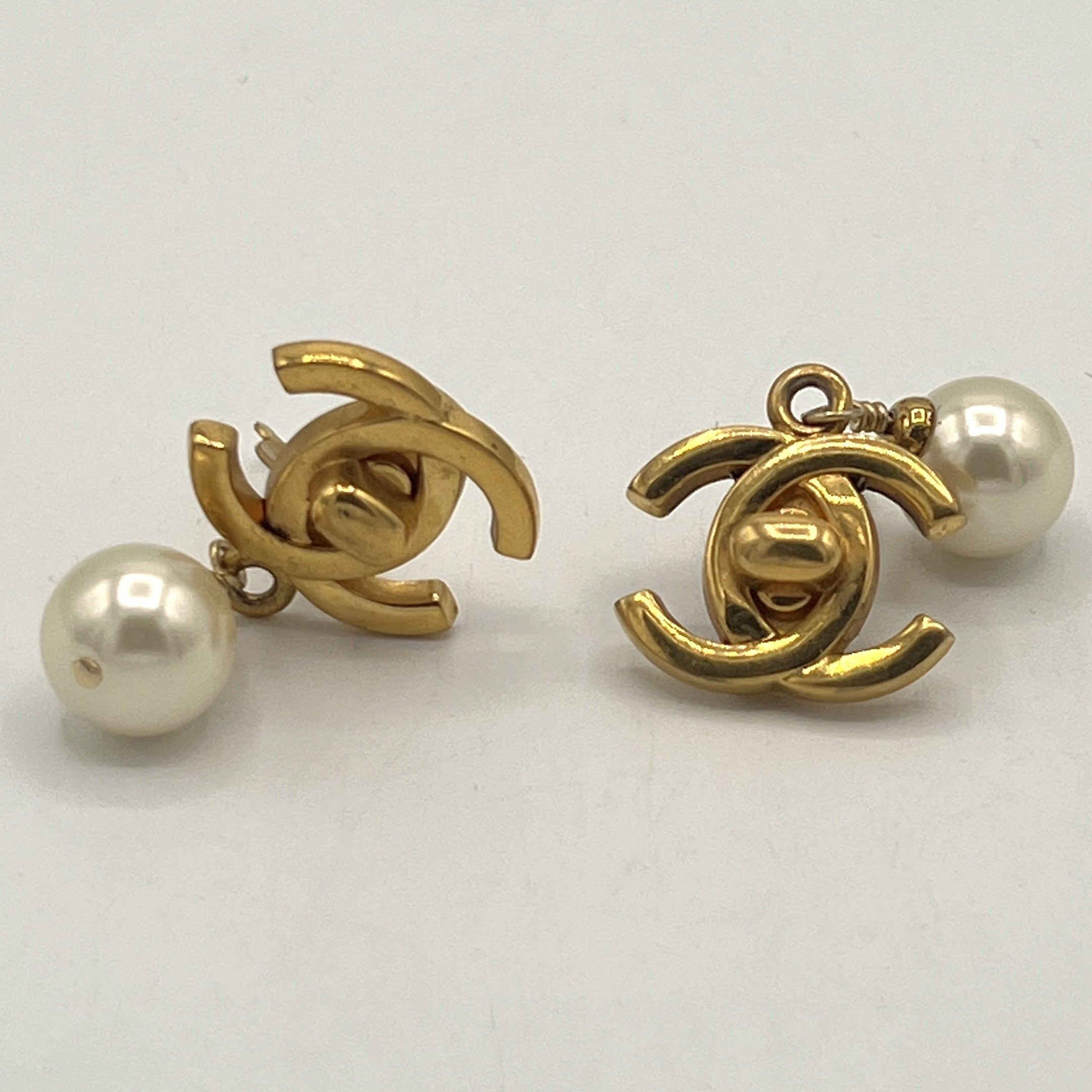 CHANEL CC Clip On Earrings