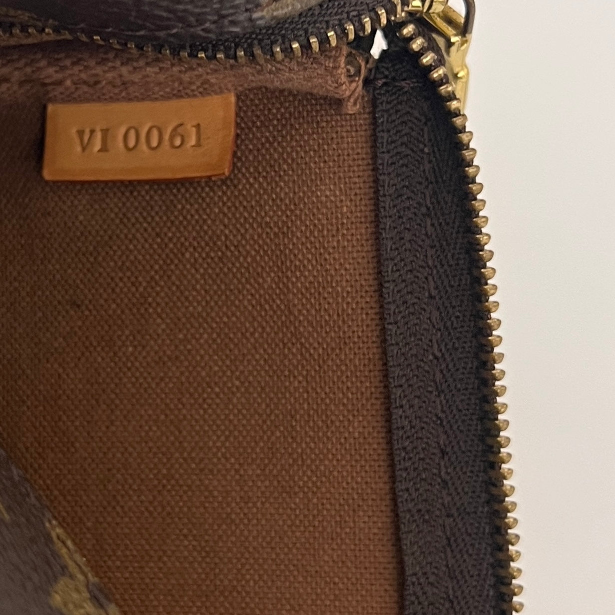 Sac à bandoulière LOUIS VUITTON Pochette Accessoires toile et cuir marron