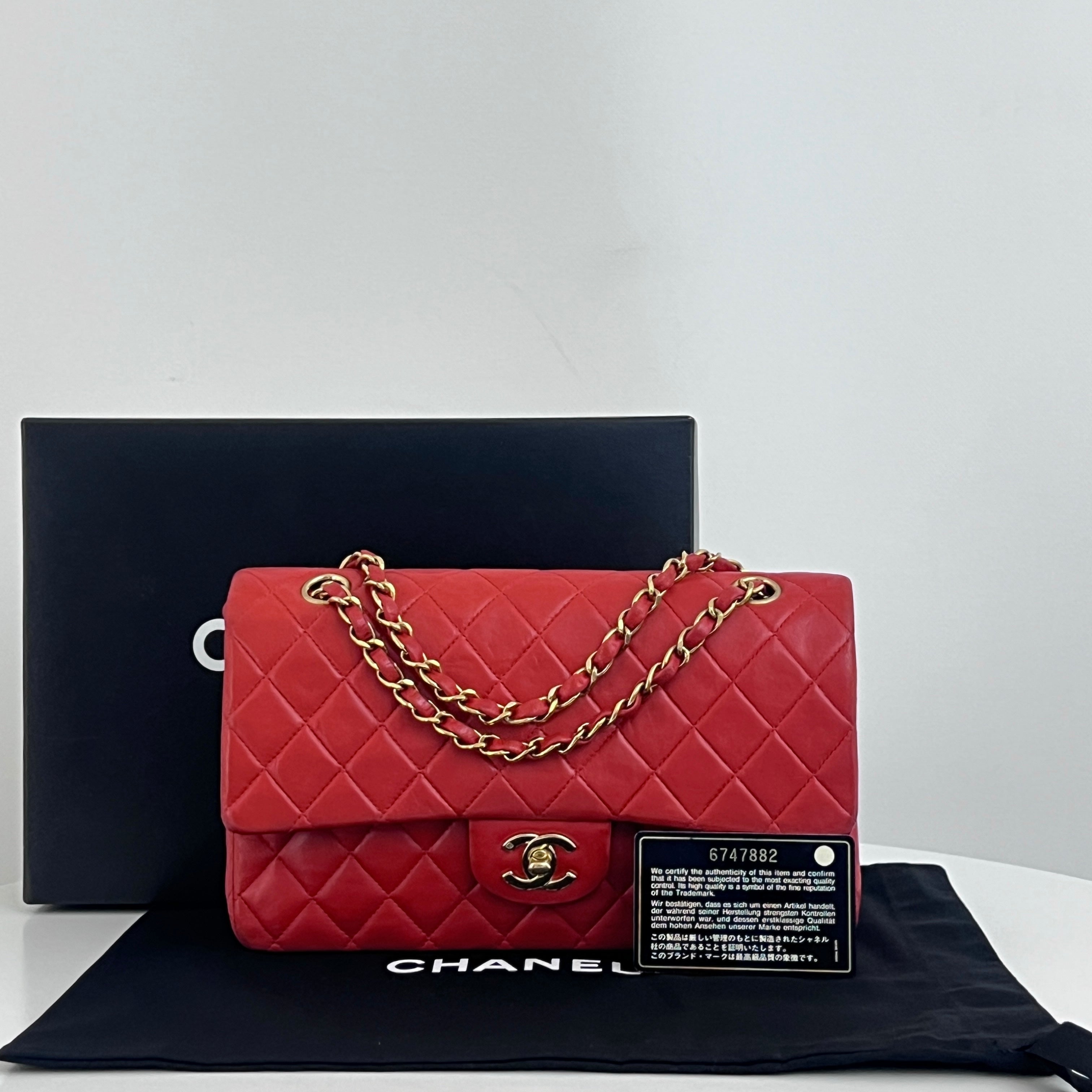 CHANEL Classic 11.12 Medium shoulder bag red lambskin 2000-2002