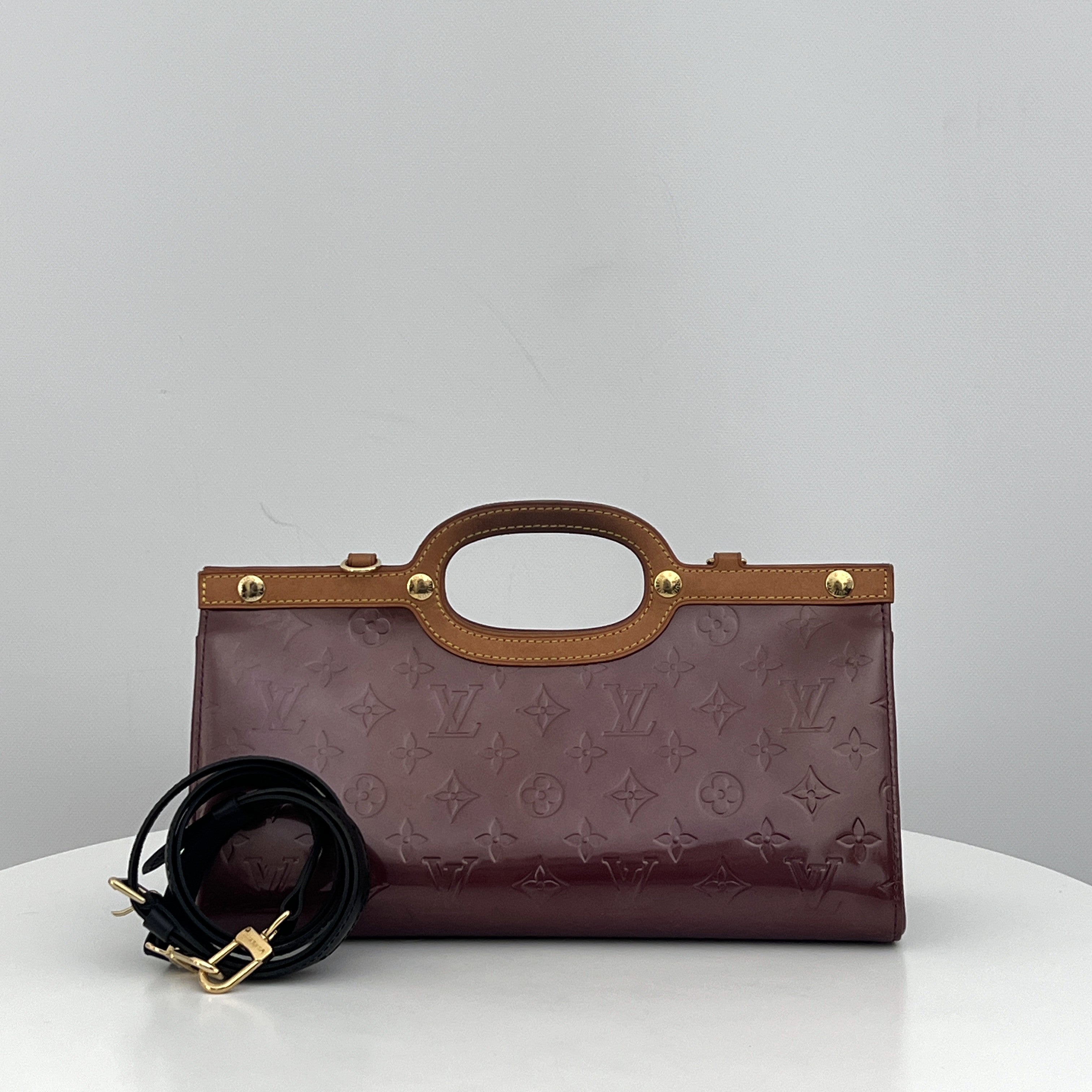 LOUIS VUITTON Roxbury bag in amaranth patent leather 2008