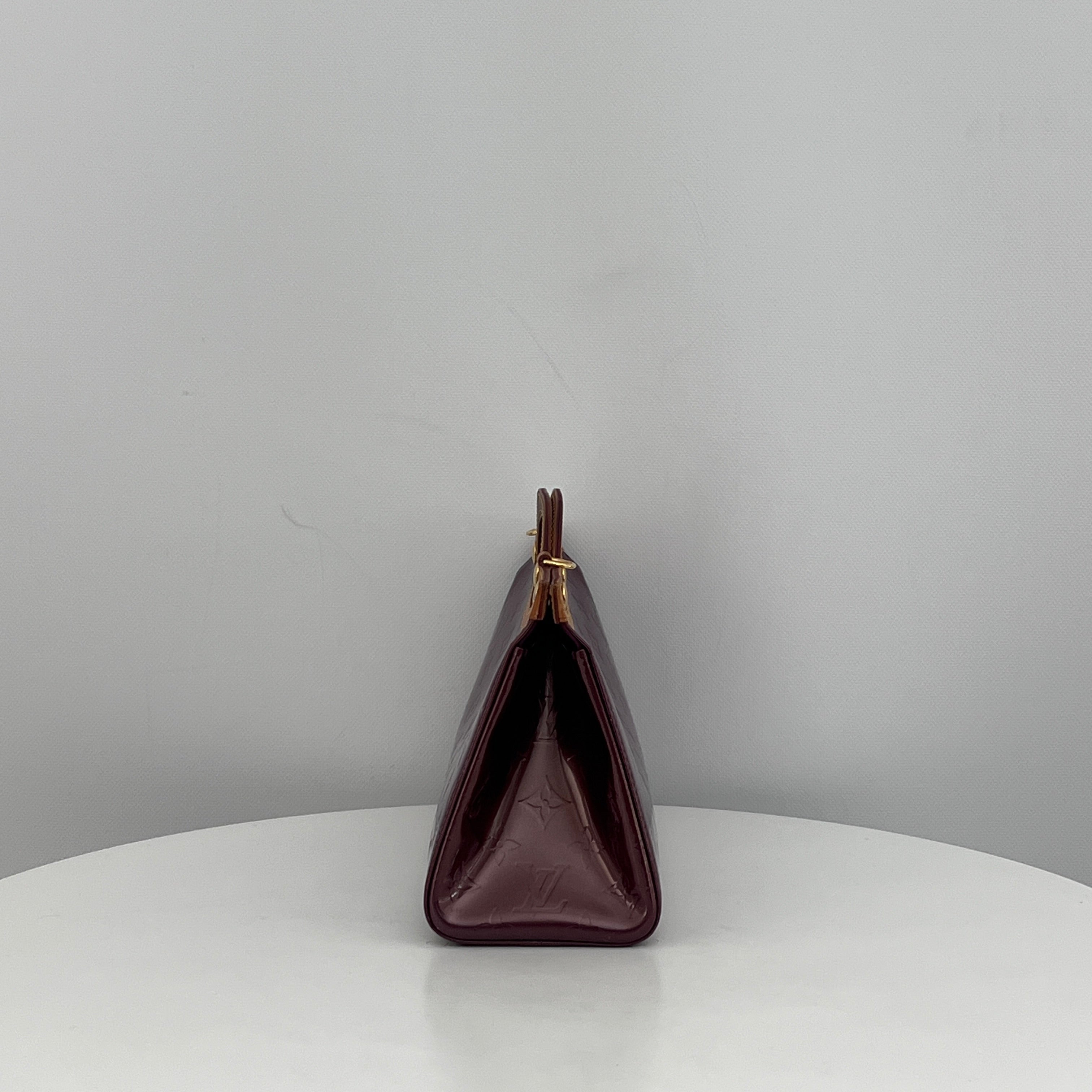 LOUIS VUITTON Roxbury bag in amaranth patent leather 2008