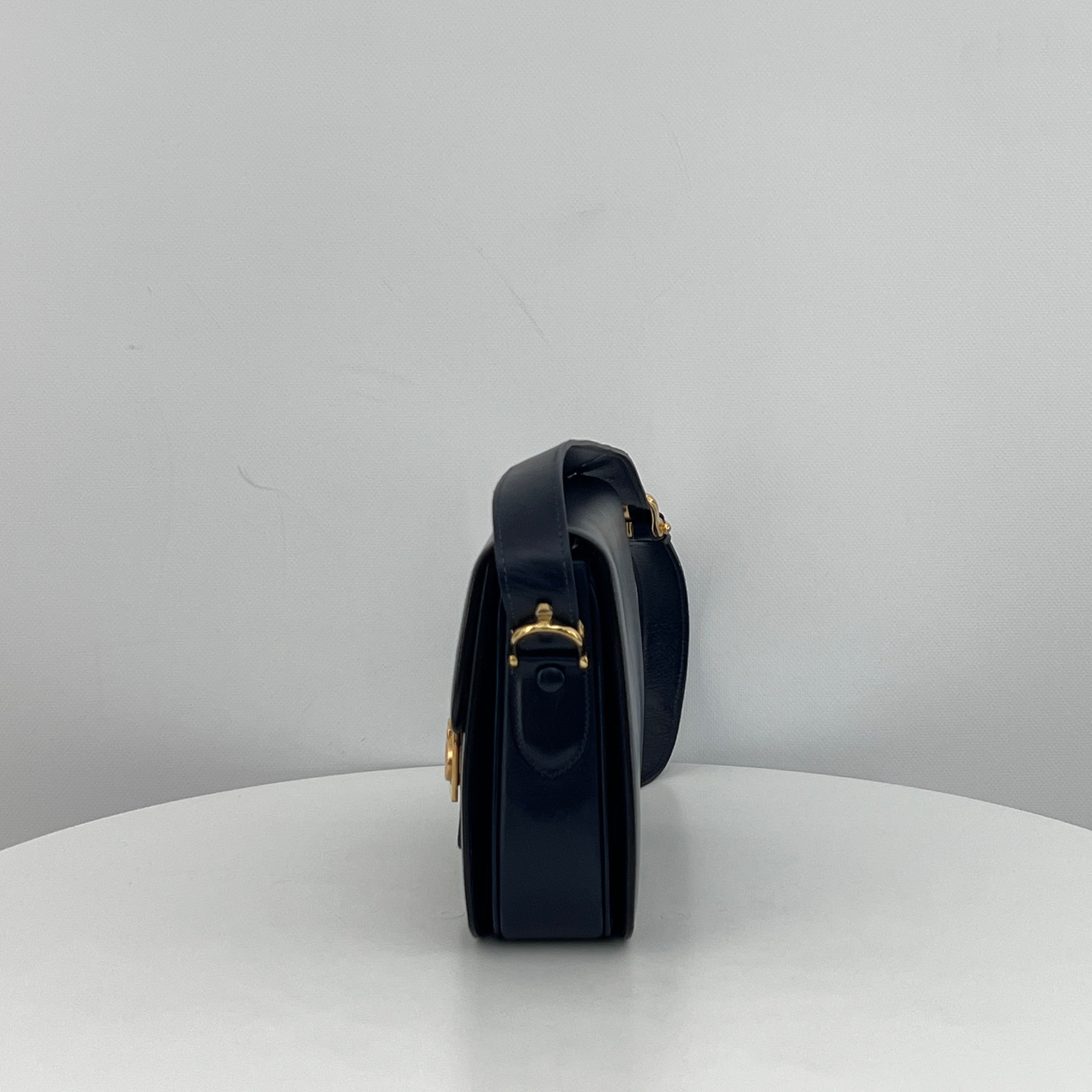 CELINE Triomphe bag in black smooth leather