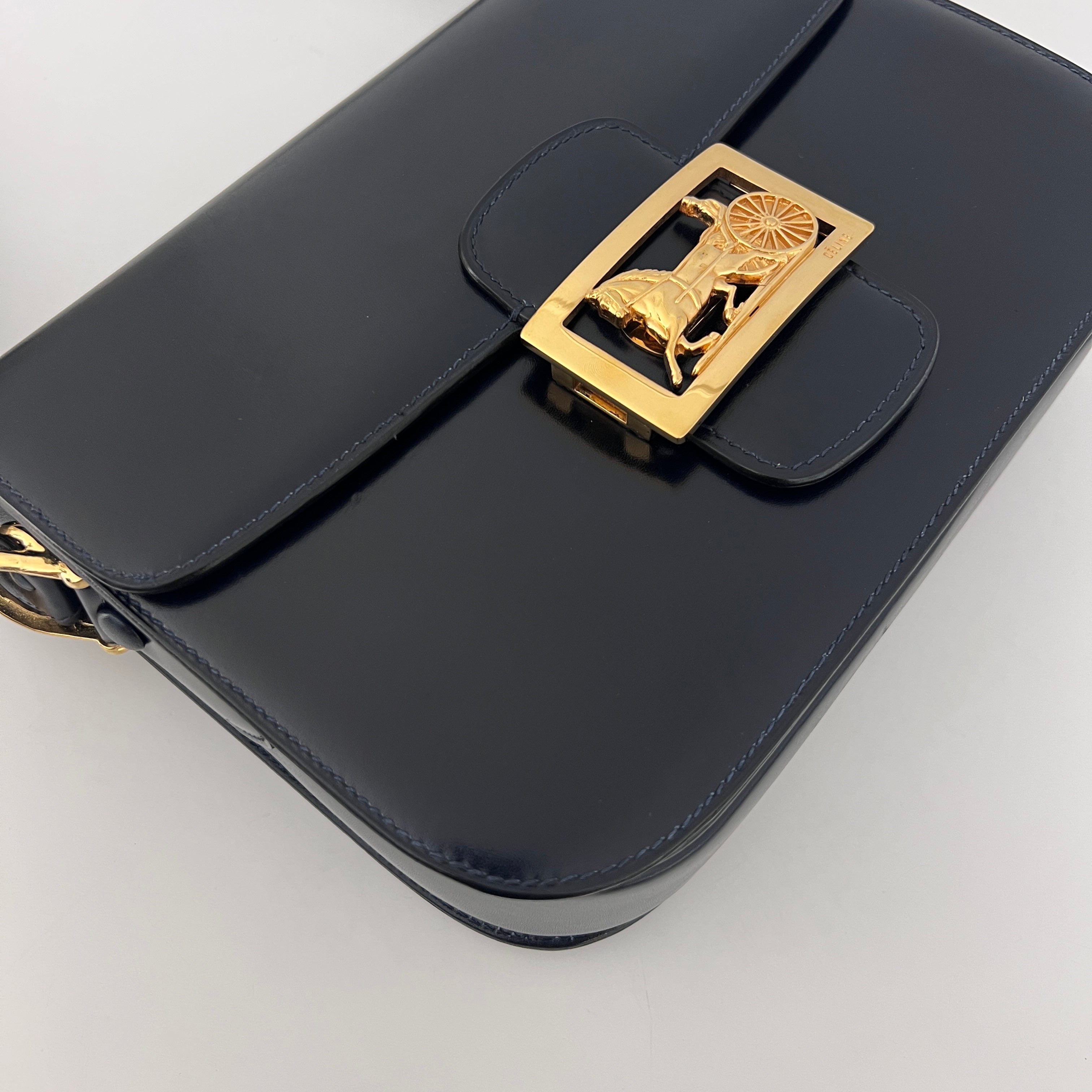 CELINE Triomphe bag in black smooth leather