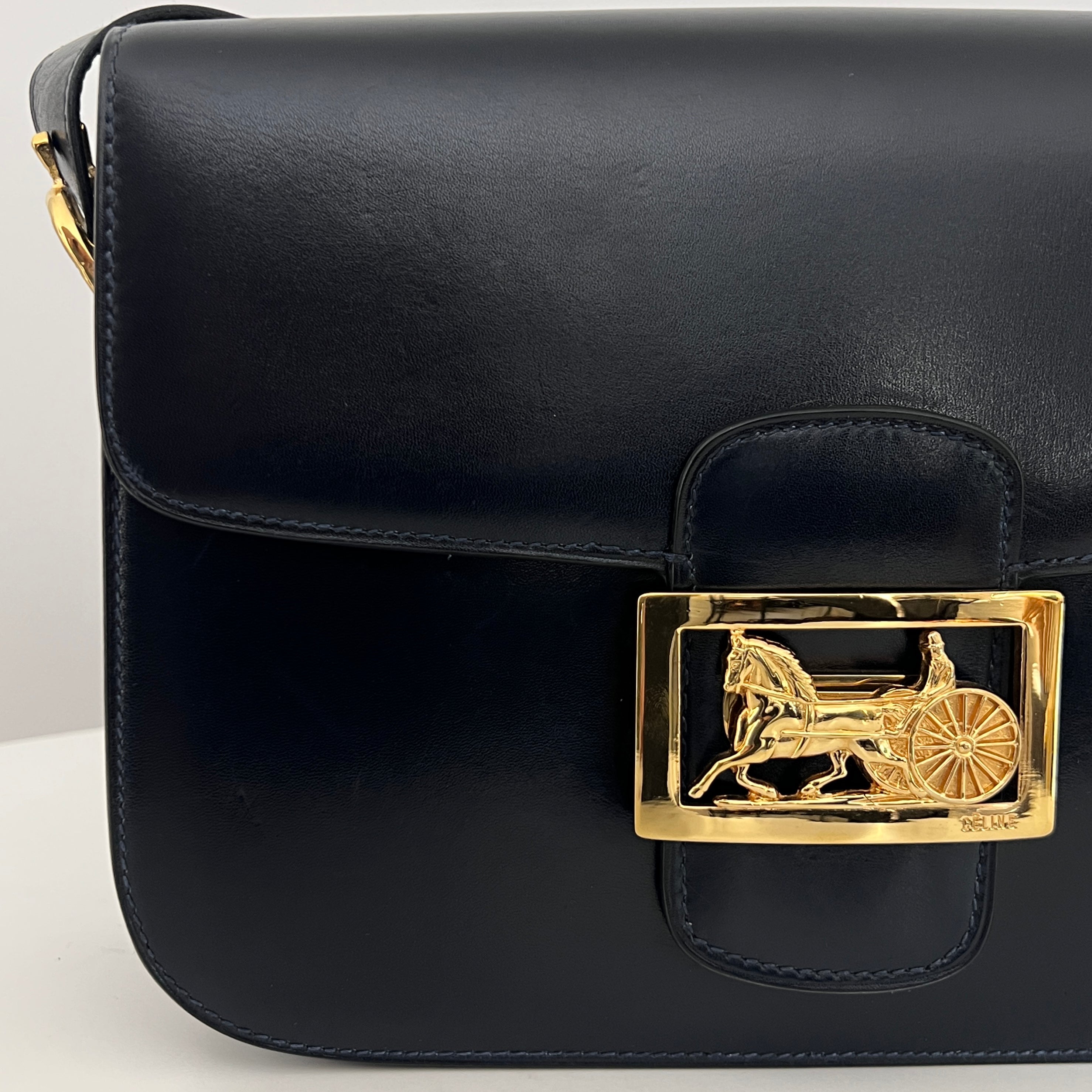 CELINE Triomphe bag in black smooth leather