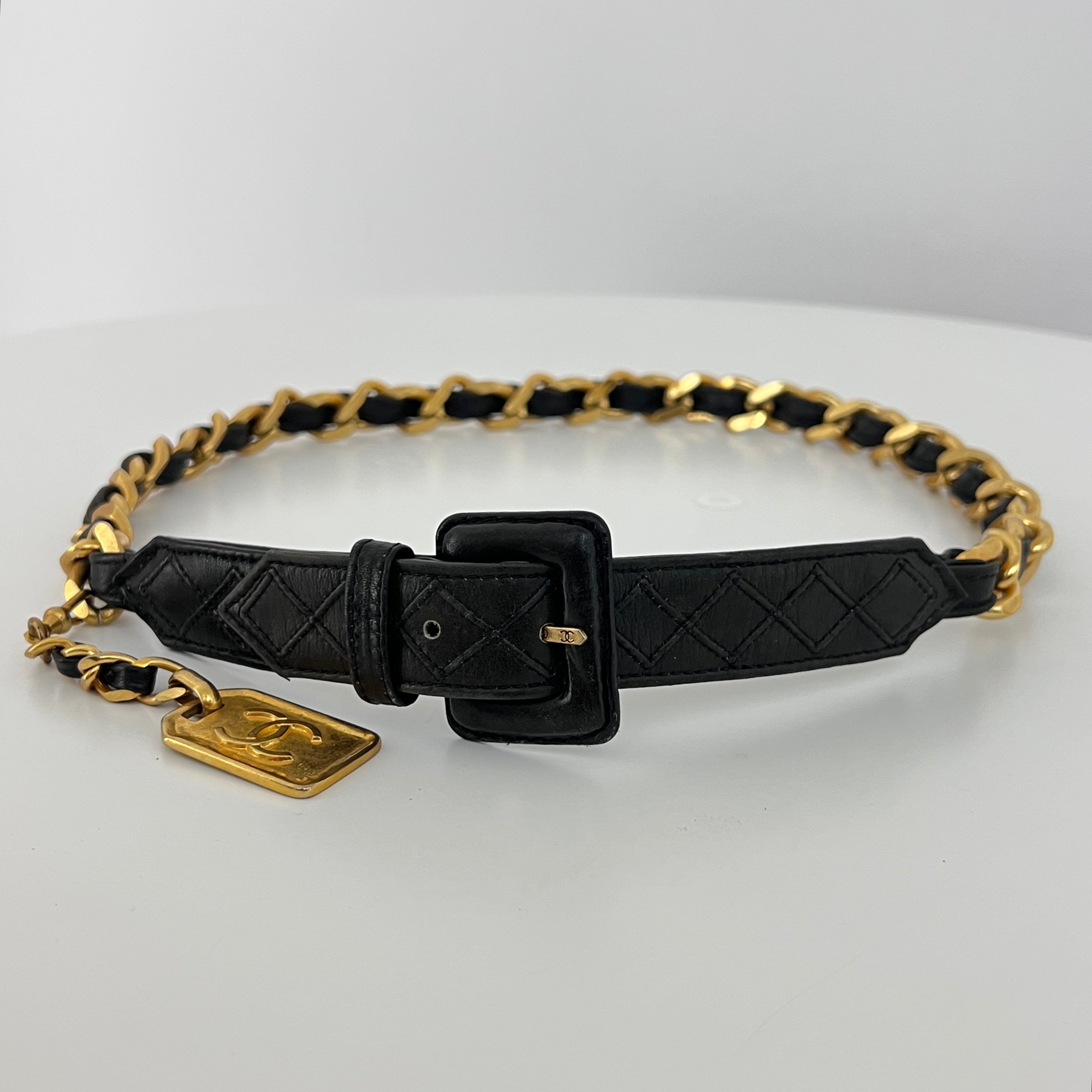CHANEL CC Interlaced Chain Belt Circa 1990