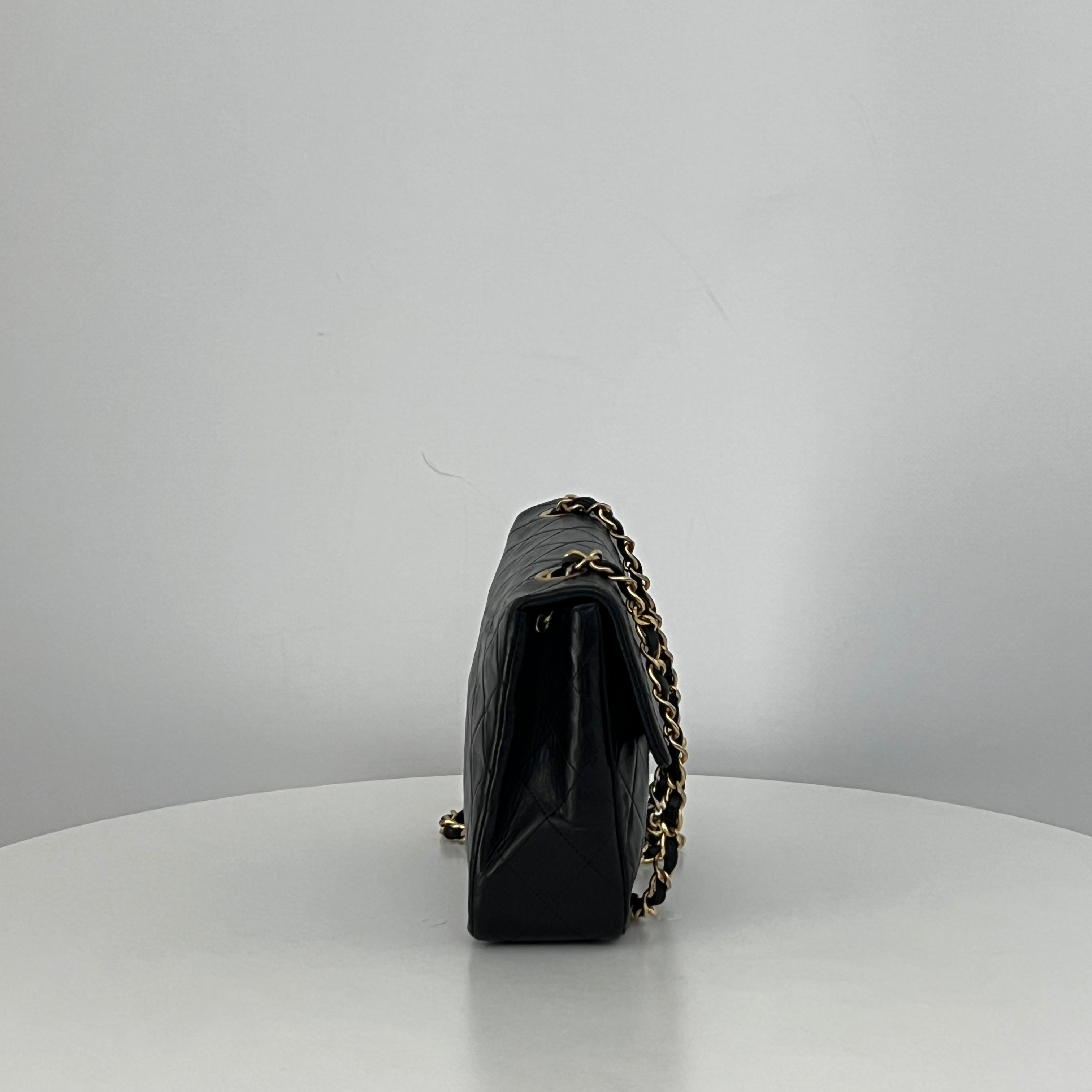 Sac à bandoulière CHANEL Classique Mini Rectangle cuir d'agneau noir vintage 1989-1991