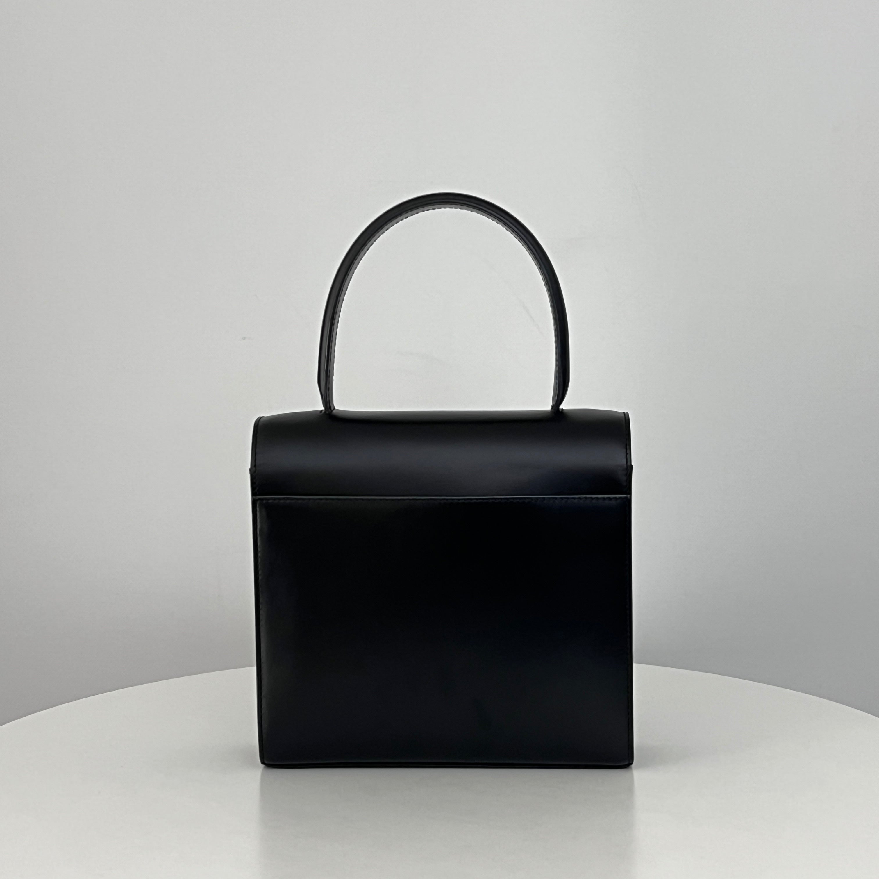 Sac à bandoulière CARTIER Panthère C cuir lisse noir