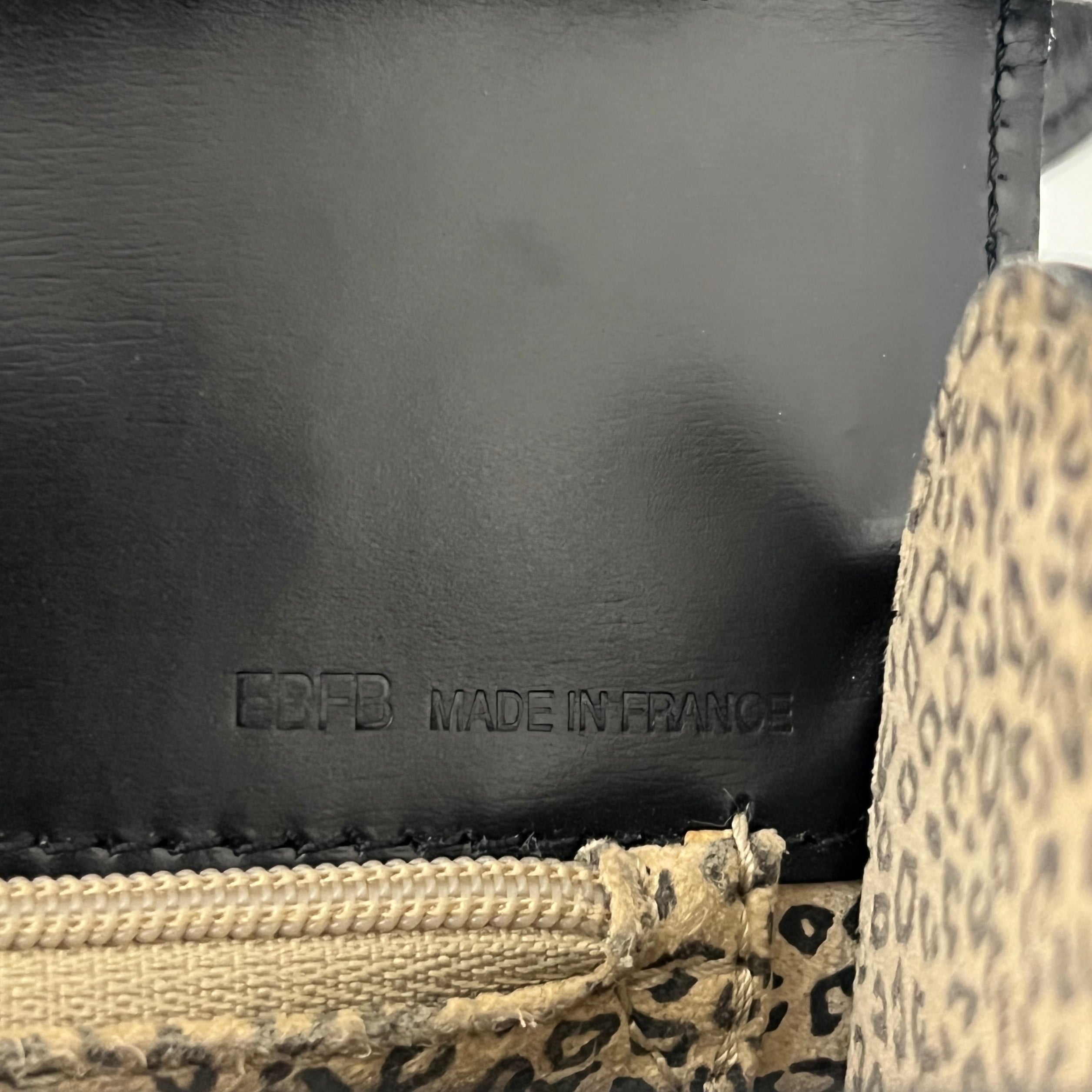 Sac à bandoulière CARTIER Panthère C cuir lisse noir
