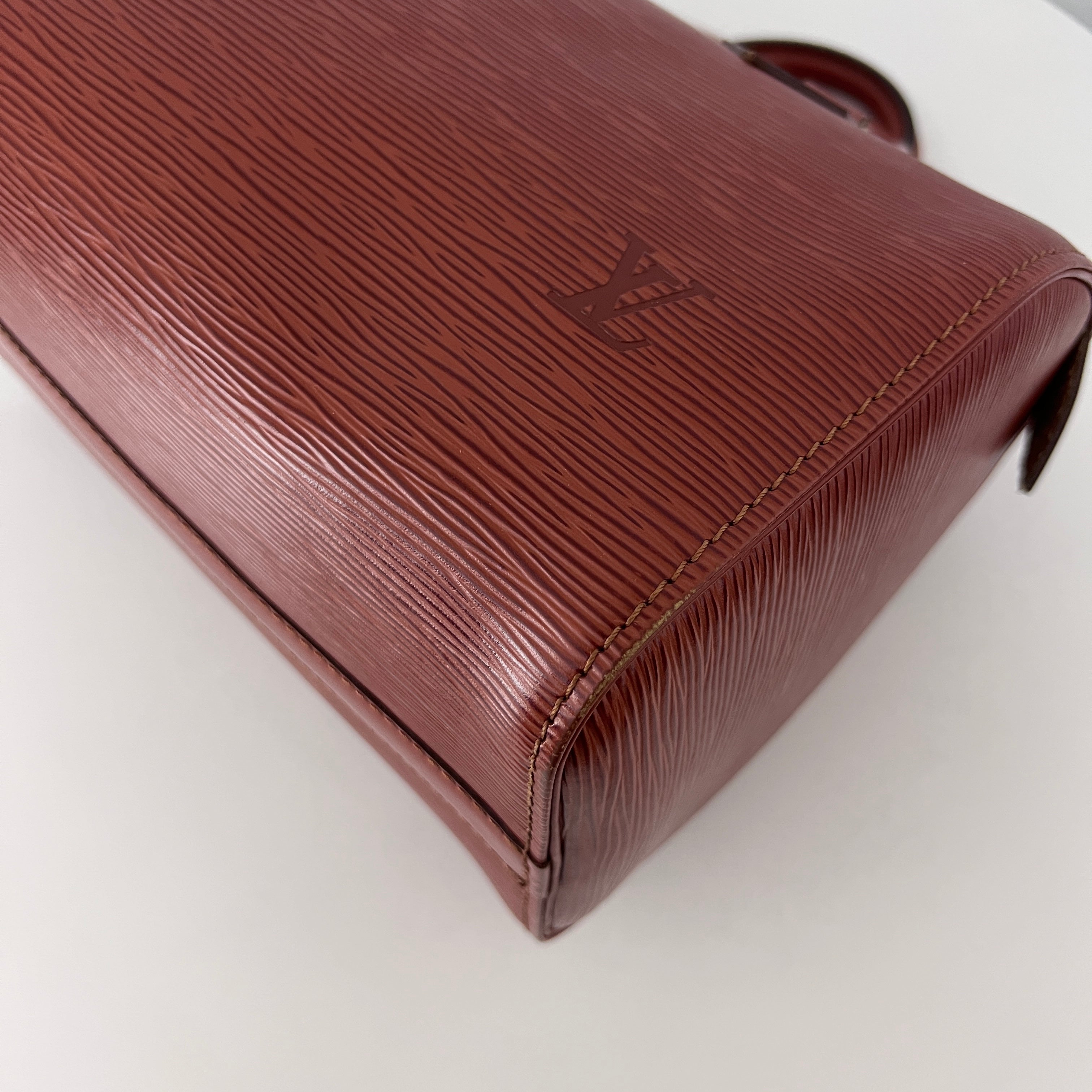 Sac LOUIS VUITTON Speedy 25 cuir épi marron vintage 1994