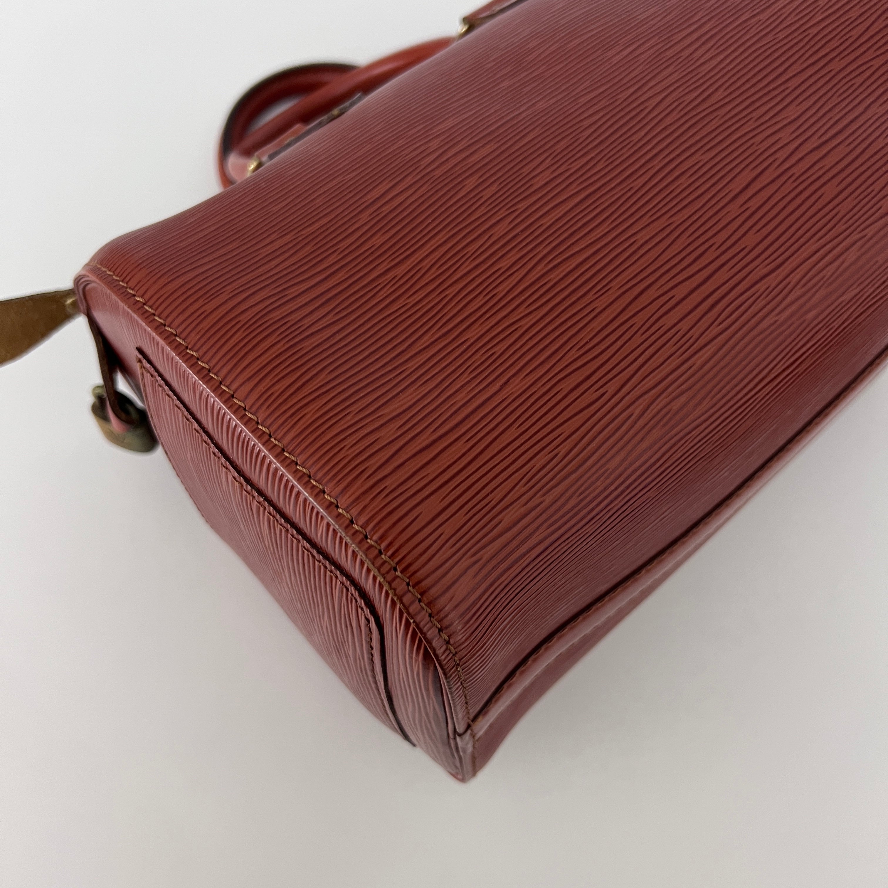 Sac LOUIS VUITTON Speedy 25 cuir épi marron vintage 1994