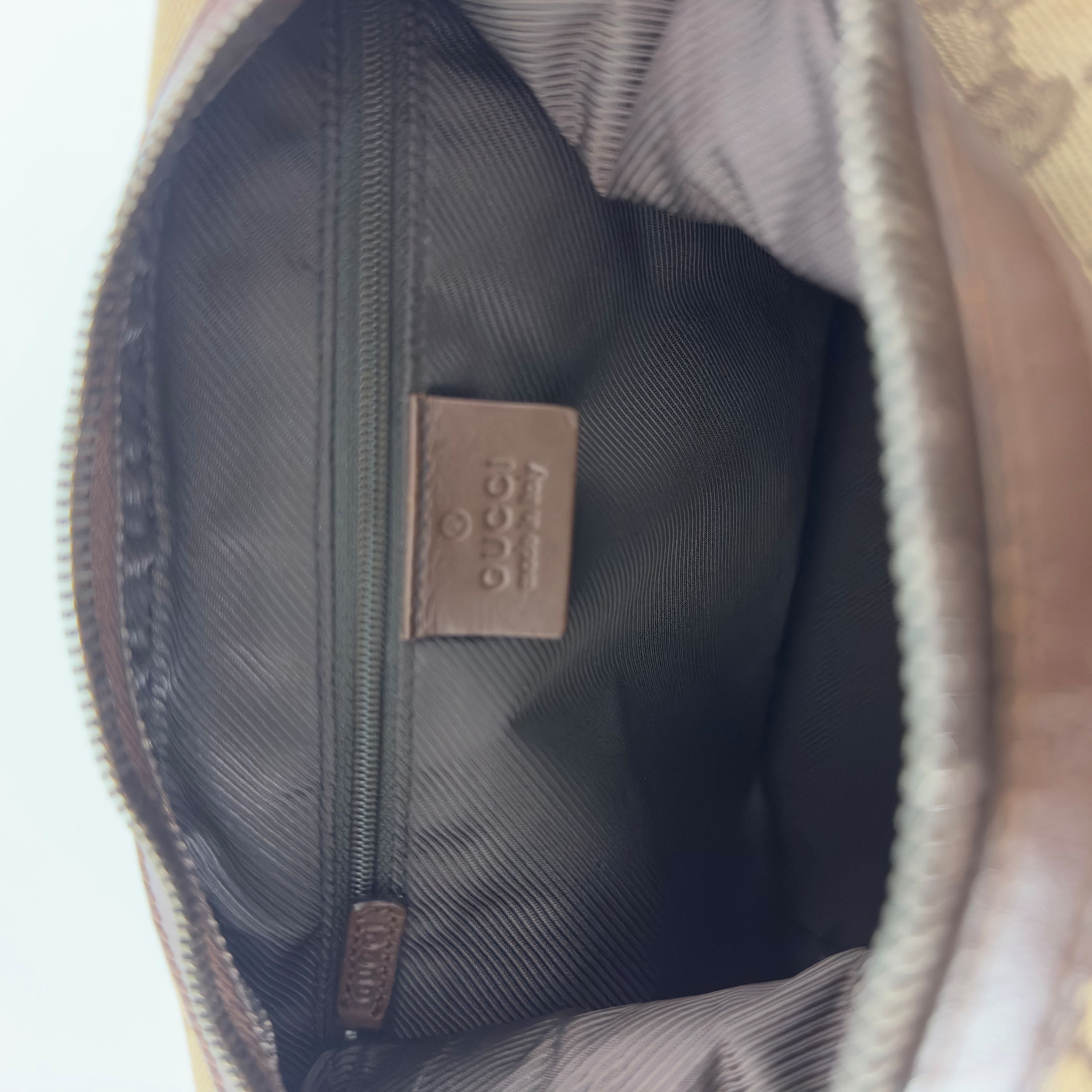 Sac à main GUCCI Hobo GG toile et cuir marron
