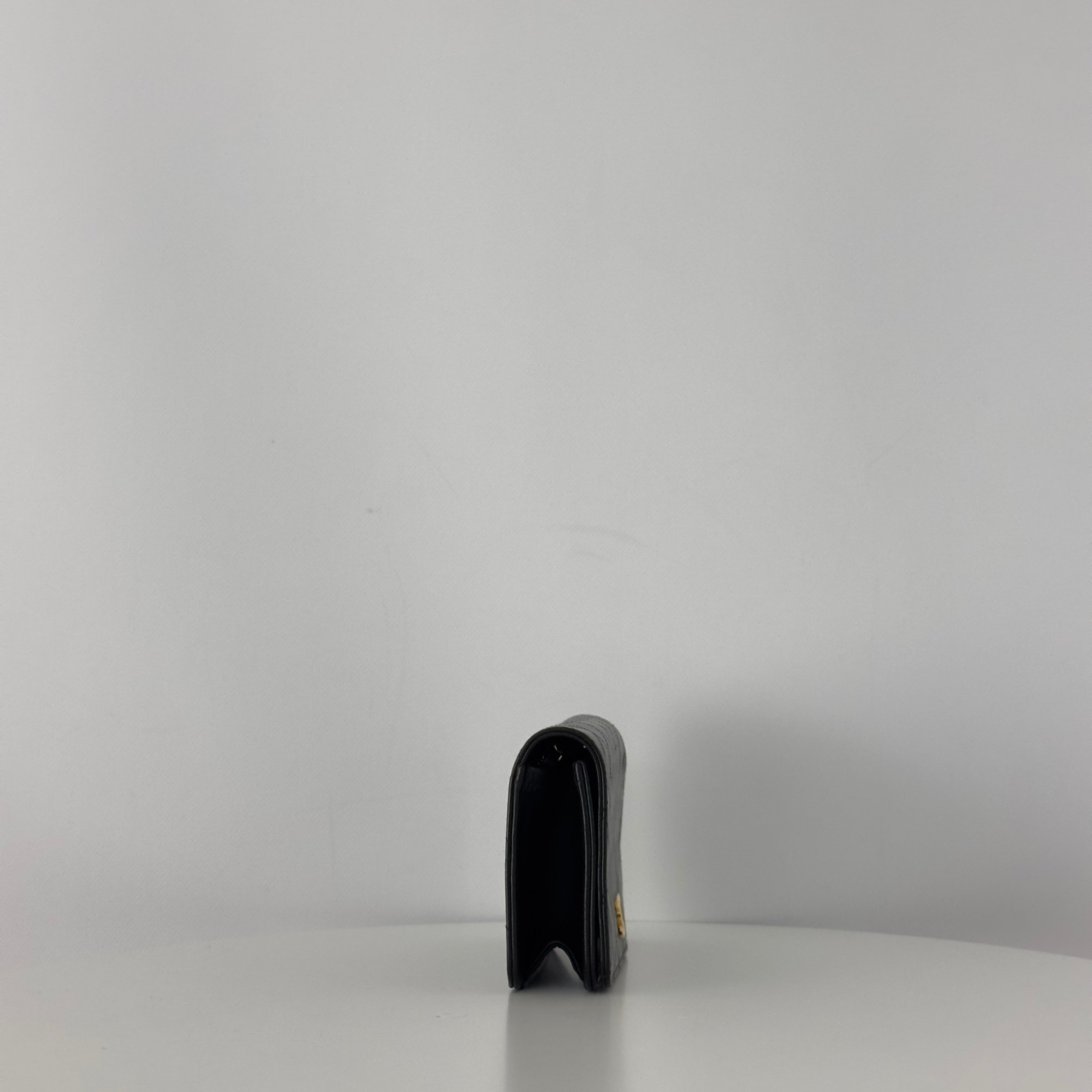 Sac à main CHANEL Timeless WOC Mini cuir d'agneau noir