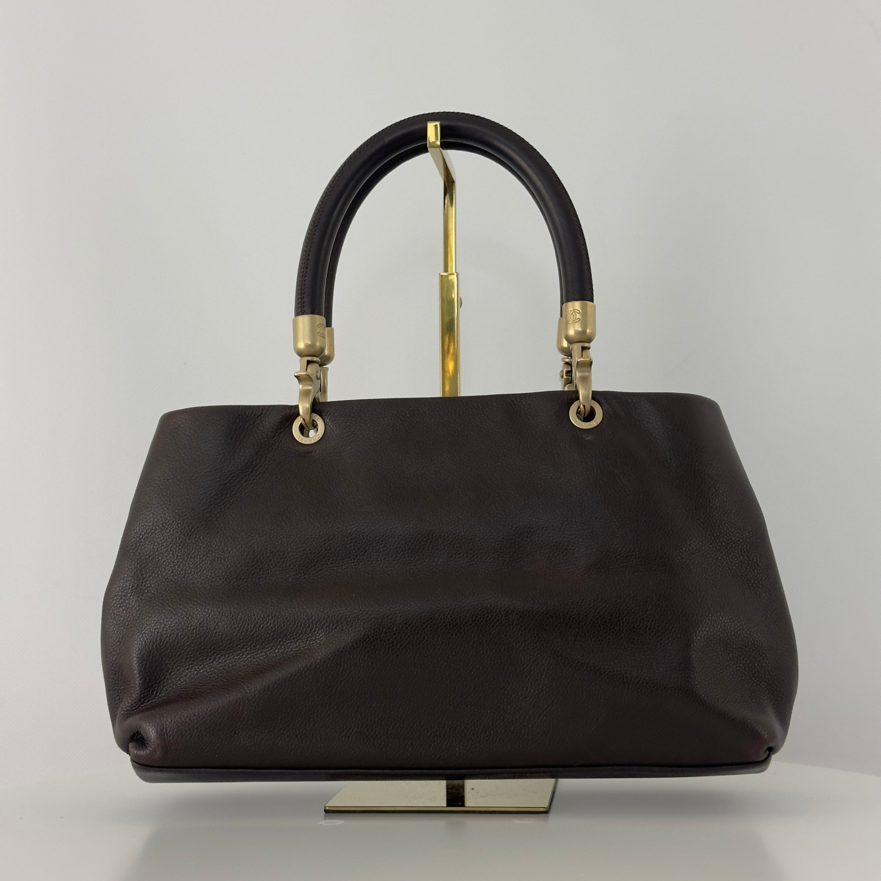 Sac à main CHANEL Tote Top Handle cuir caviar marron