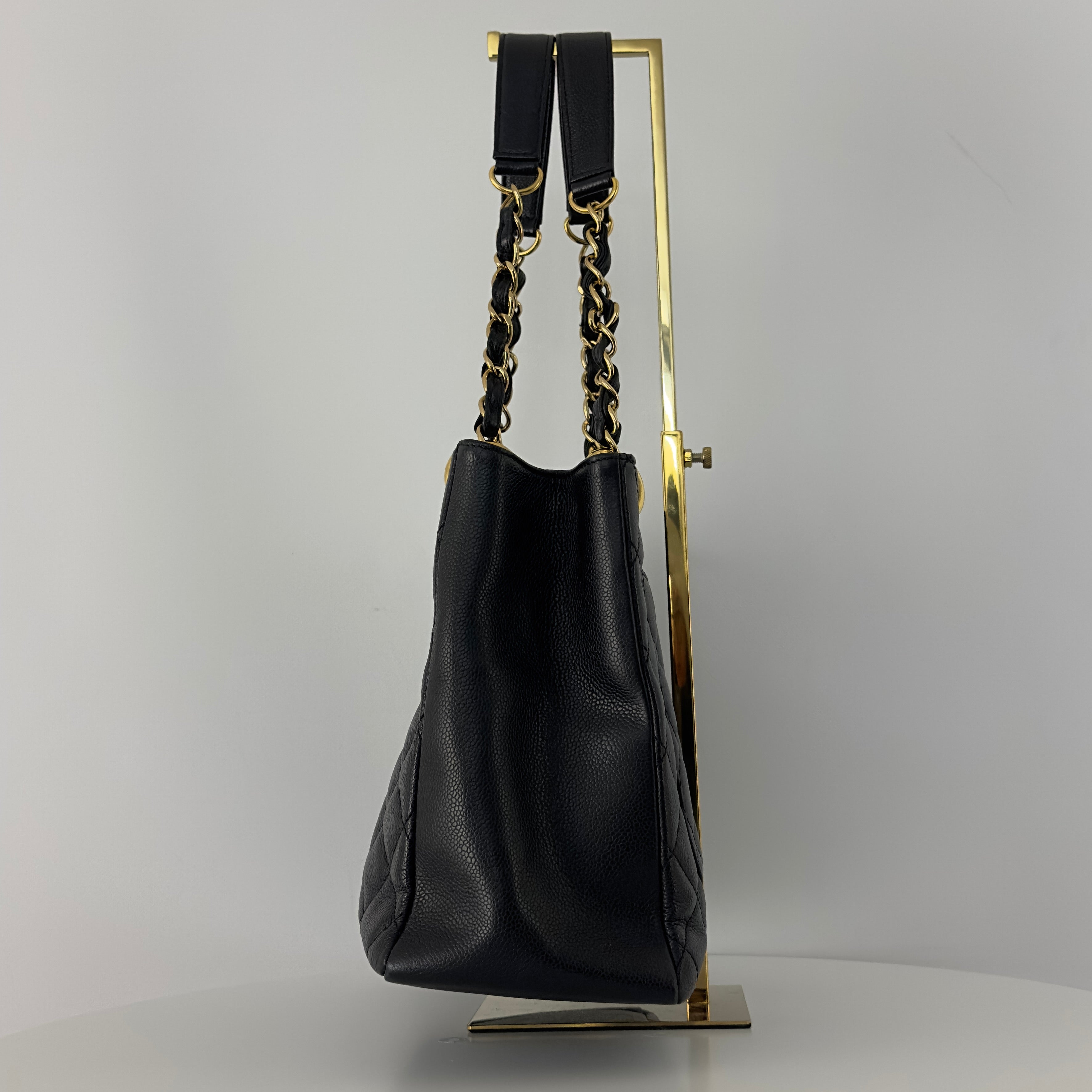 Sac à main CHANEL Grand Shopping Tote cuir caviar noir