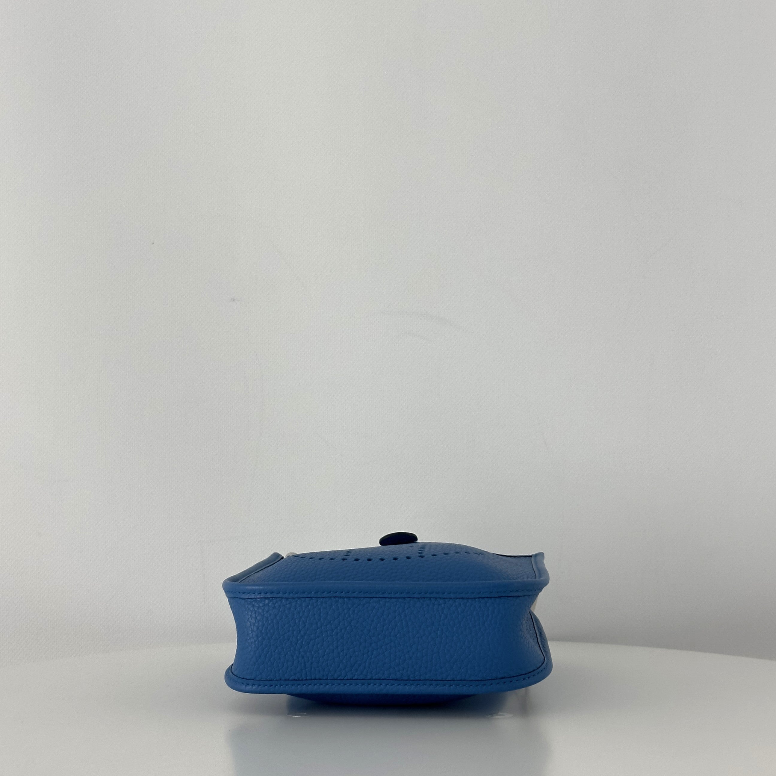 Sac à main HERMÈS Evelyne TPM (Mini) cuir clémence bleu
