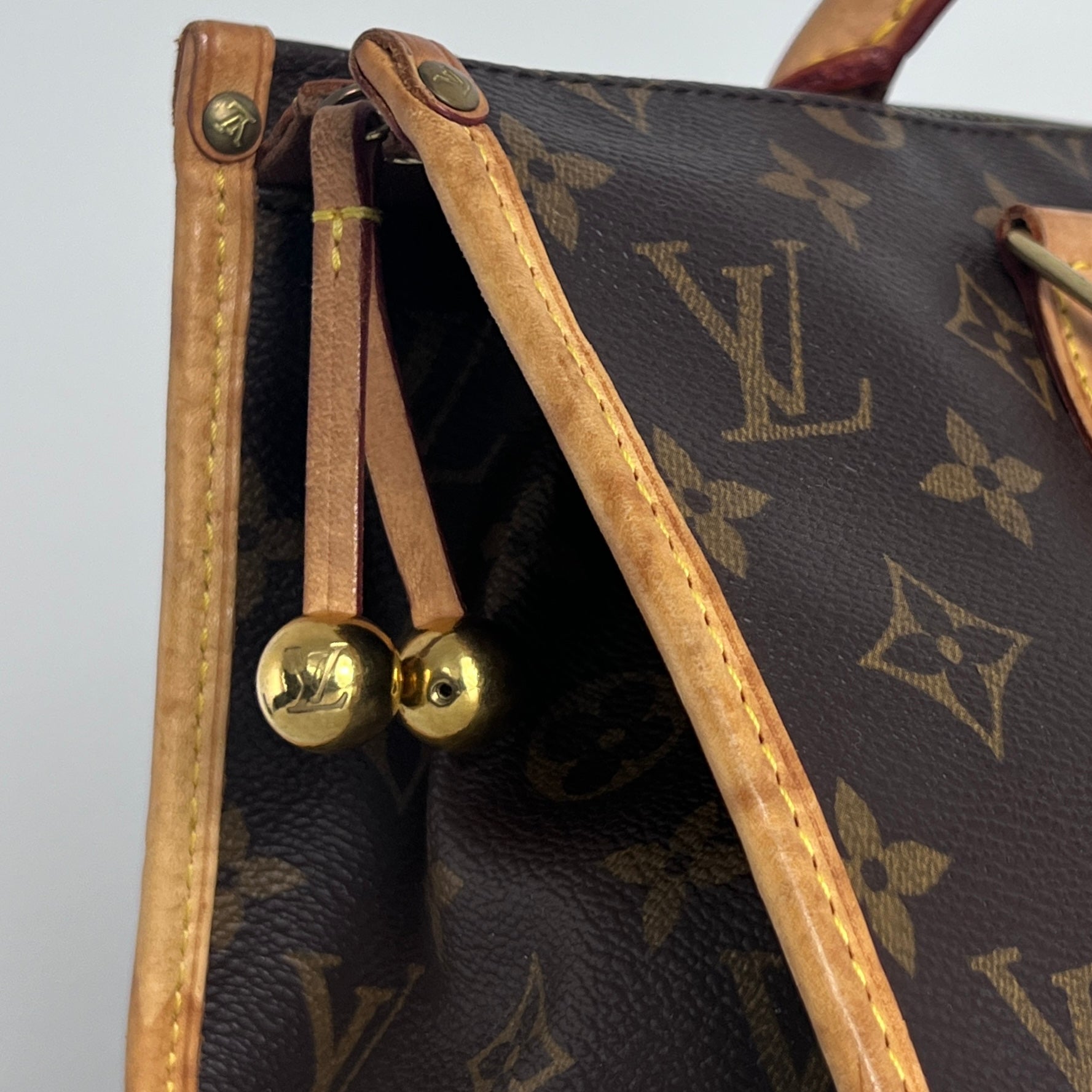 Sac à main LOUIS VUITTON Popincourt toile et cuir marron
