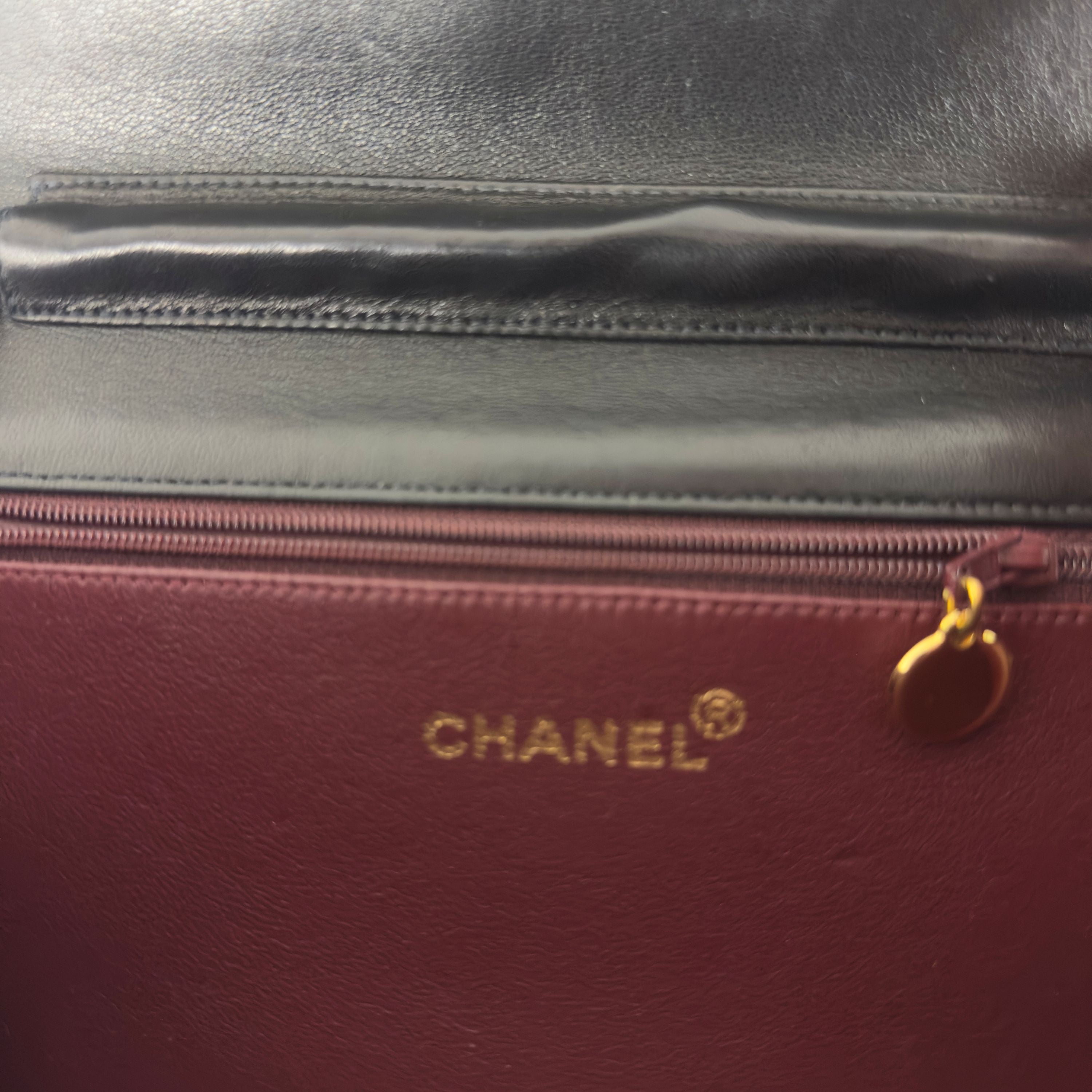 Sac à main CHANEL Timeless WOC Small cuir d'agneau noir