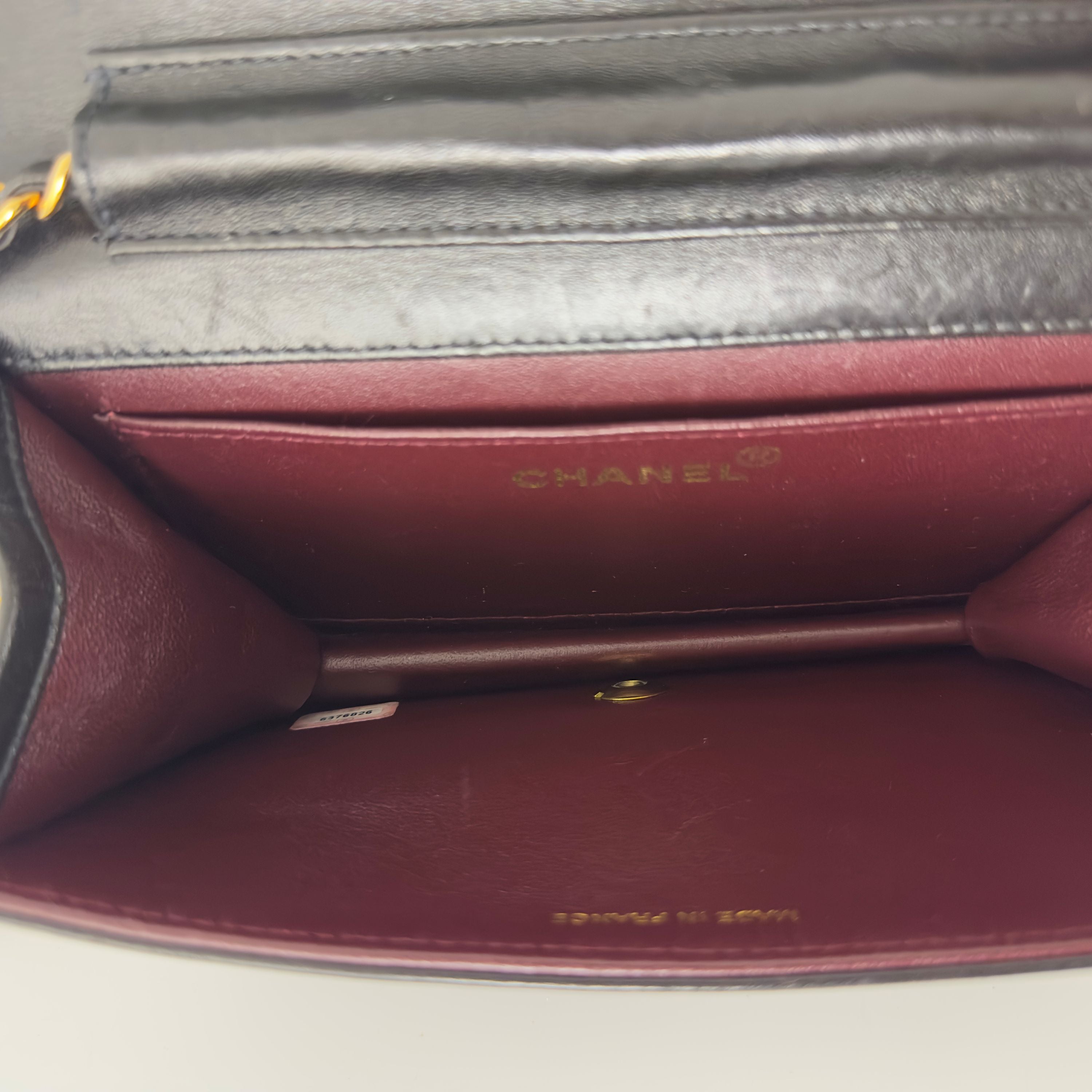 Sac à main CHANEL Timeless WOC Mini cuir d'agneau noir