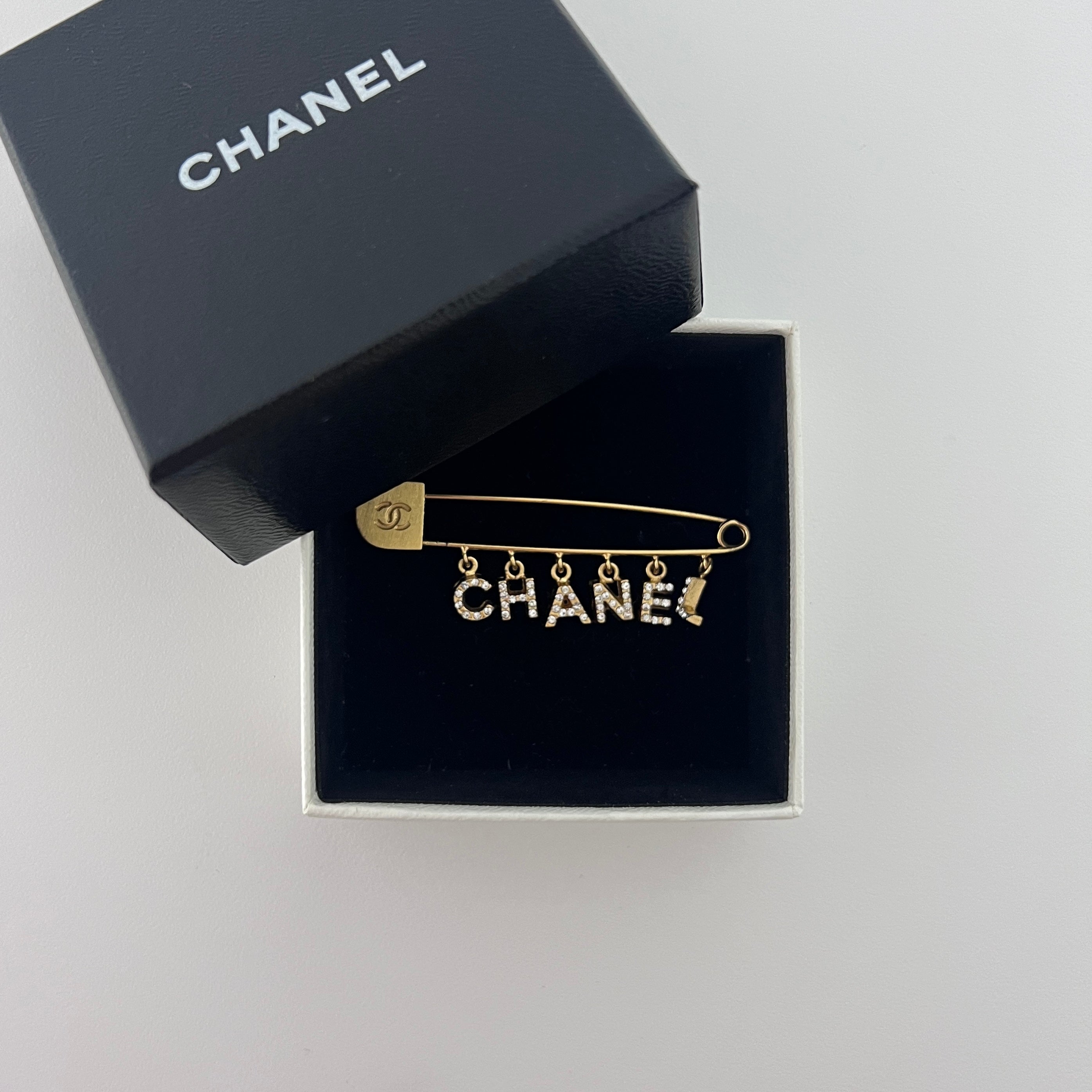 Broche CHANEL Strass
