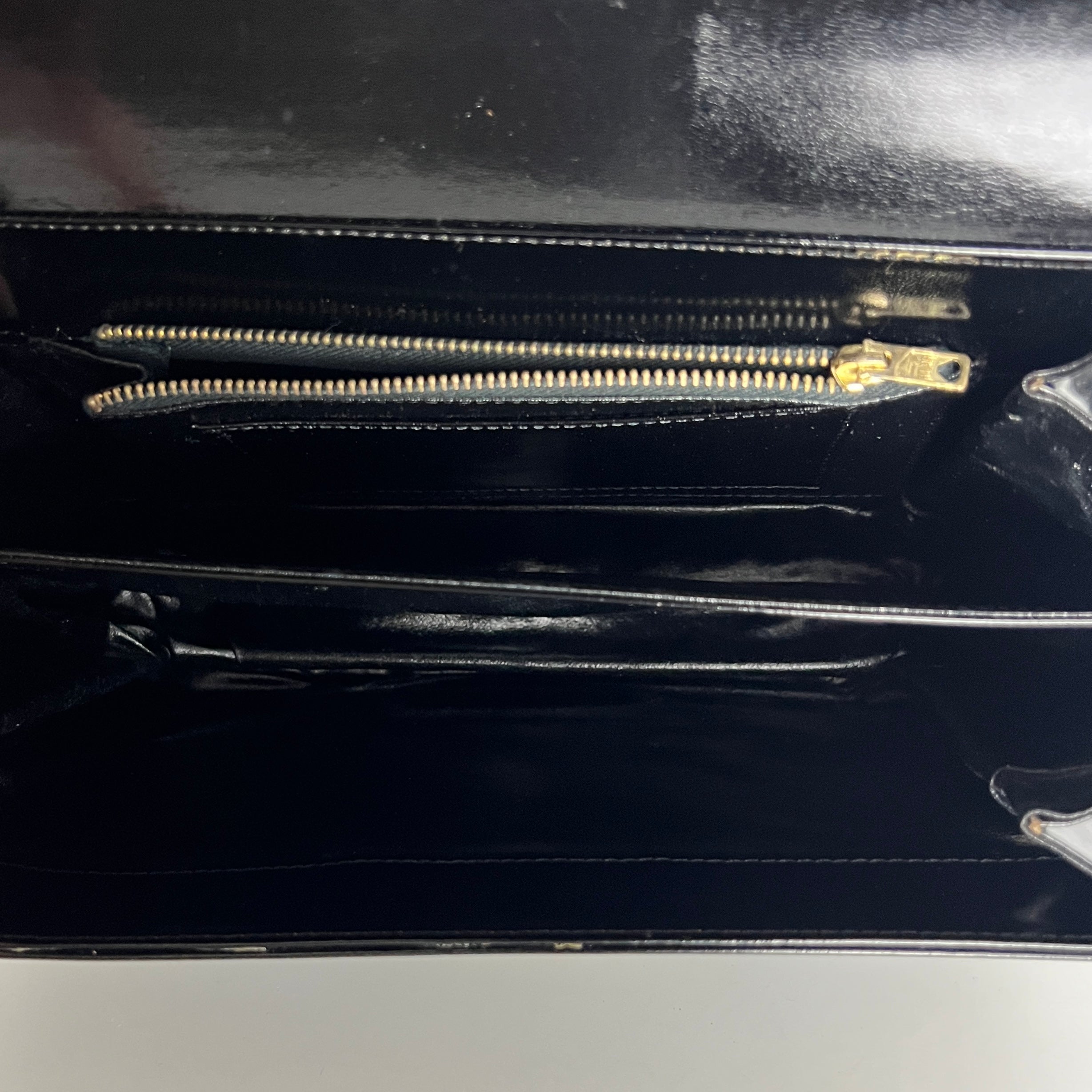 Sac à main CELINE Triomphe cuir noir