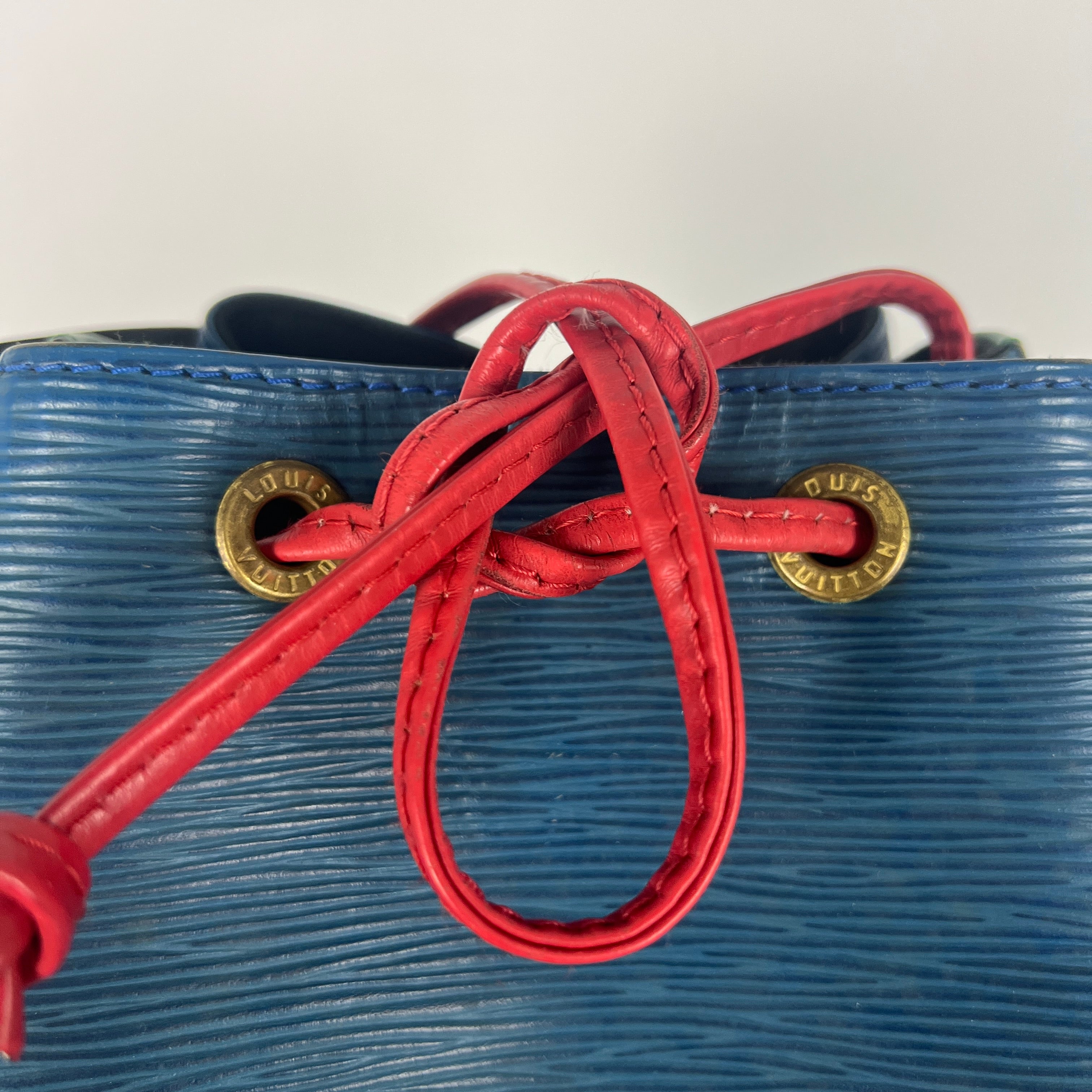 LOUIS VUITTON Noé handbag, large tricolor Epi leather