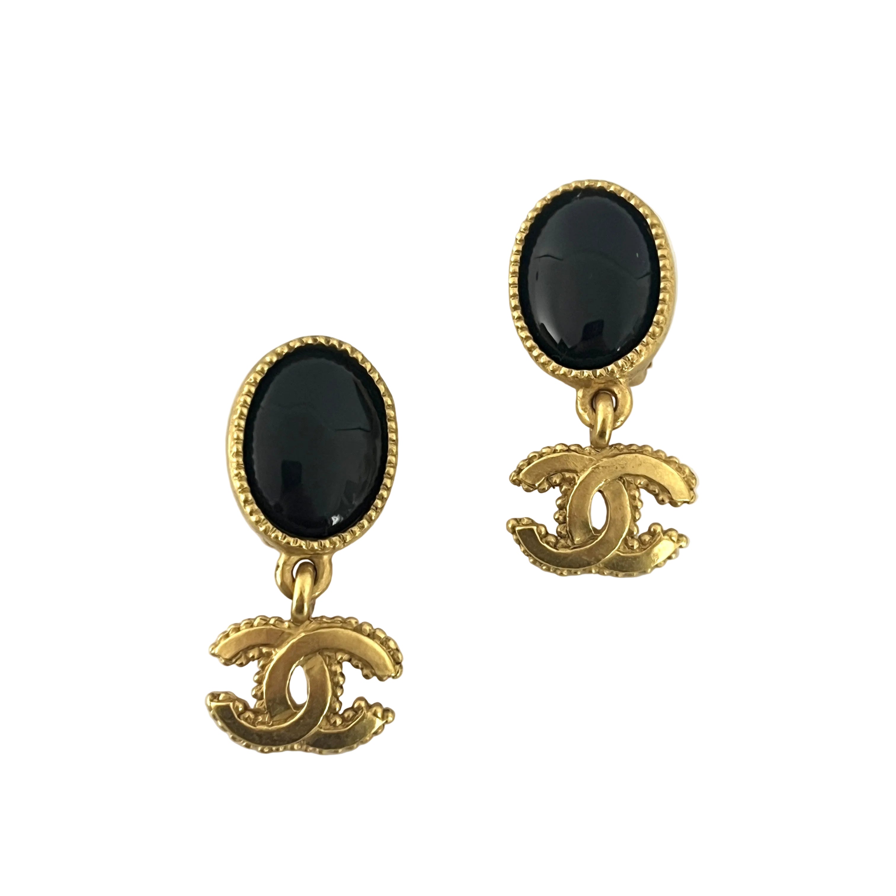 Boucles d'oreilles CHANEL CC Clip On