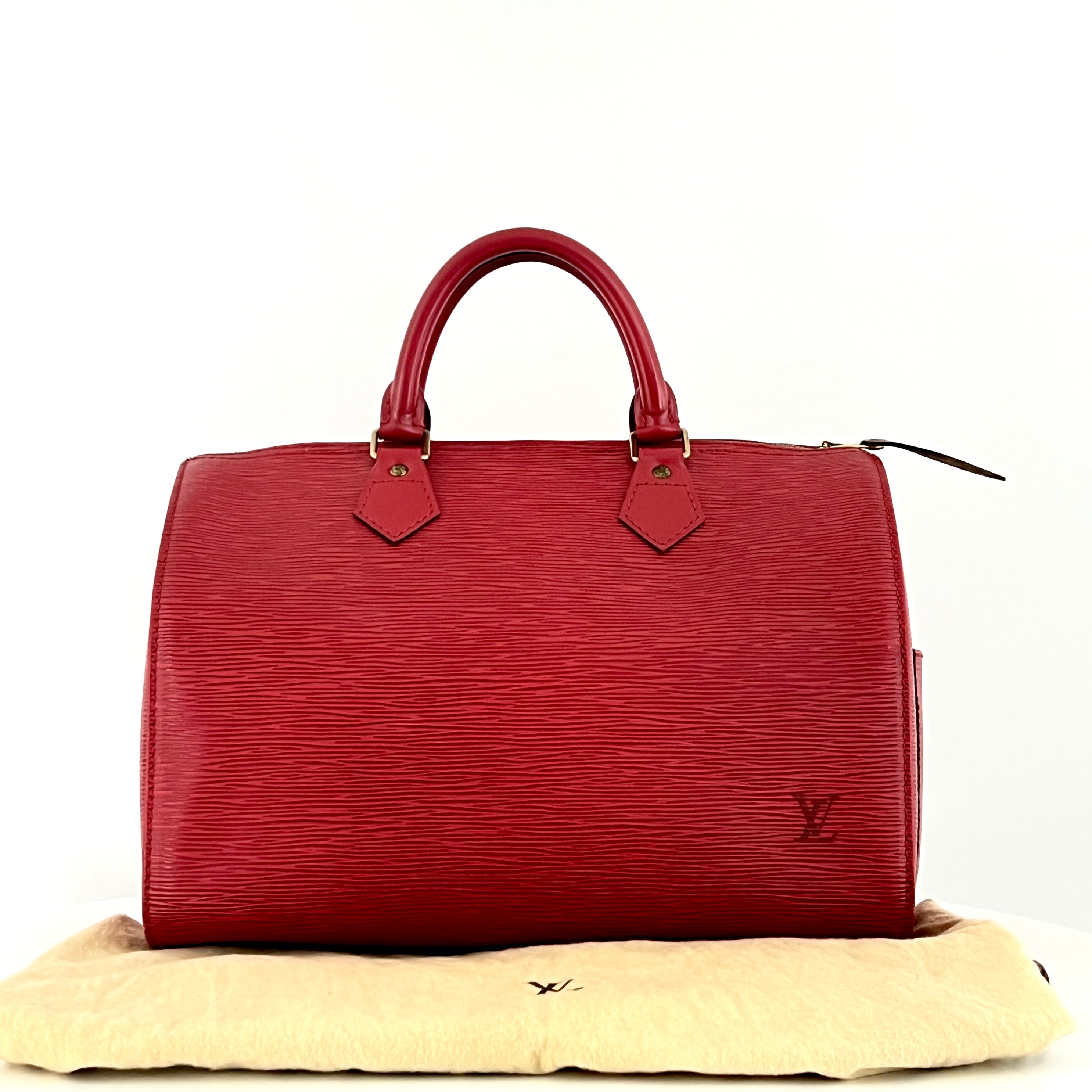 LOUIS VUITTON Speedy 30 handbag in red Epi leather