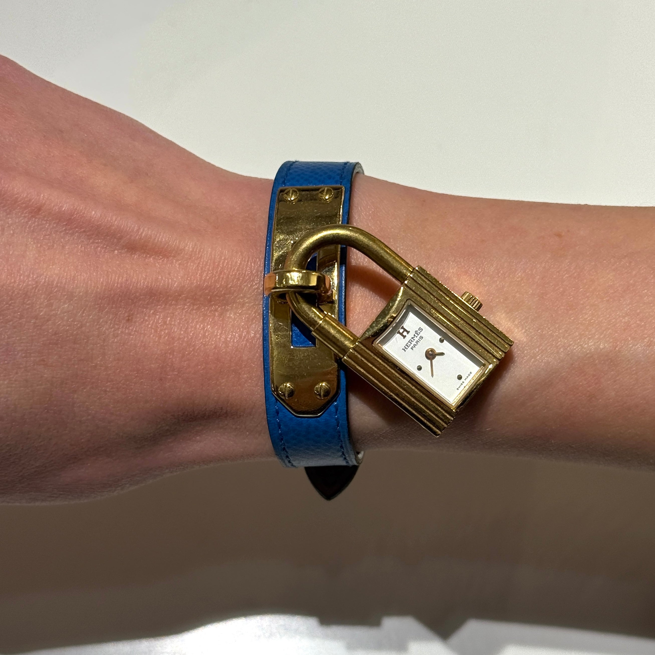 Montre HERMÈS Kelly plaquée or dorée